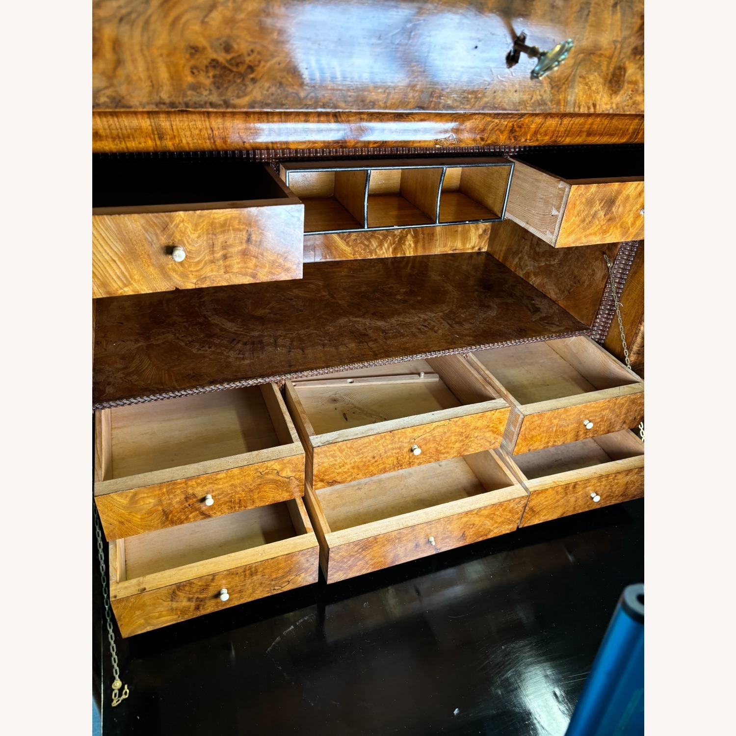 Mid 19th Century Walnut and Mahogany Secretaire - image-9