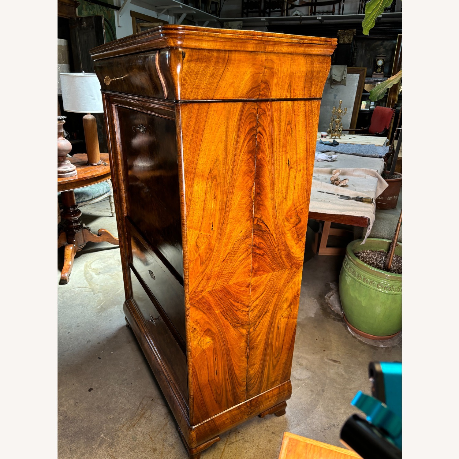 Mid 19th Century Walnut and Mahogany Secretaire - image-4