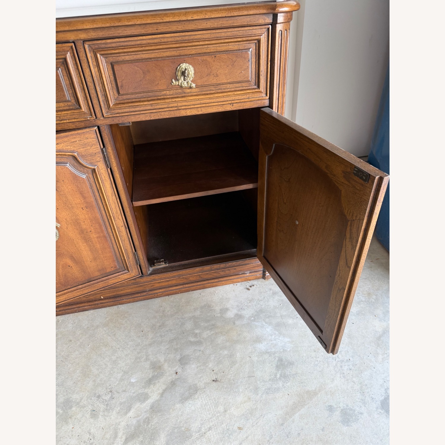 Henredon Credenza - image-5