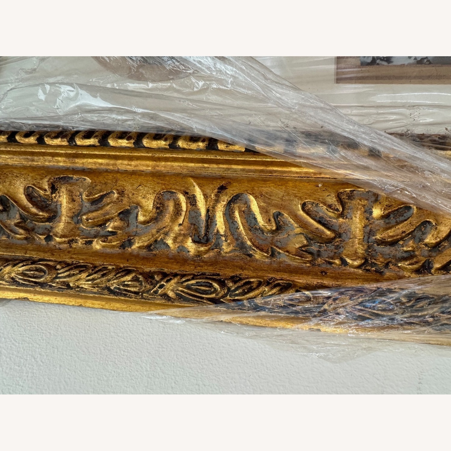Antiqued Gilded Frame For Seven Photos - image-1