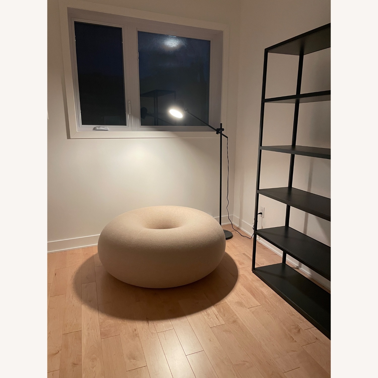 Hem Boa Pouf, Oatmeal (Sabine Marcelis) - image-2