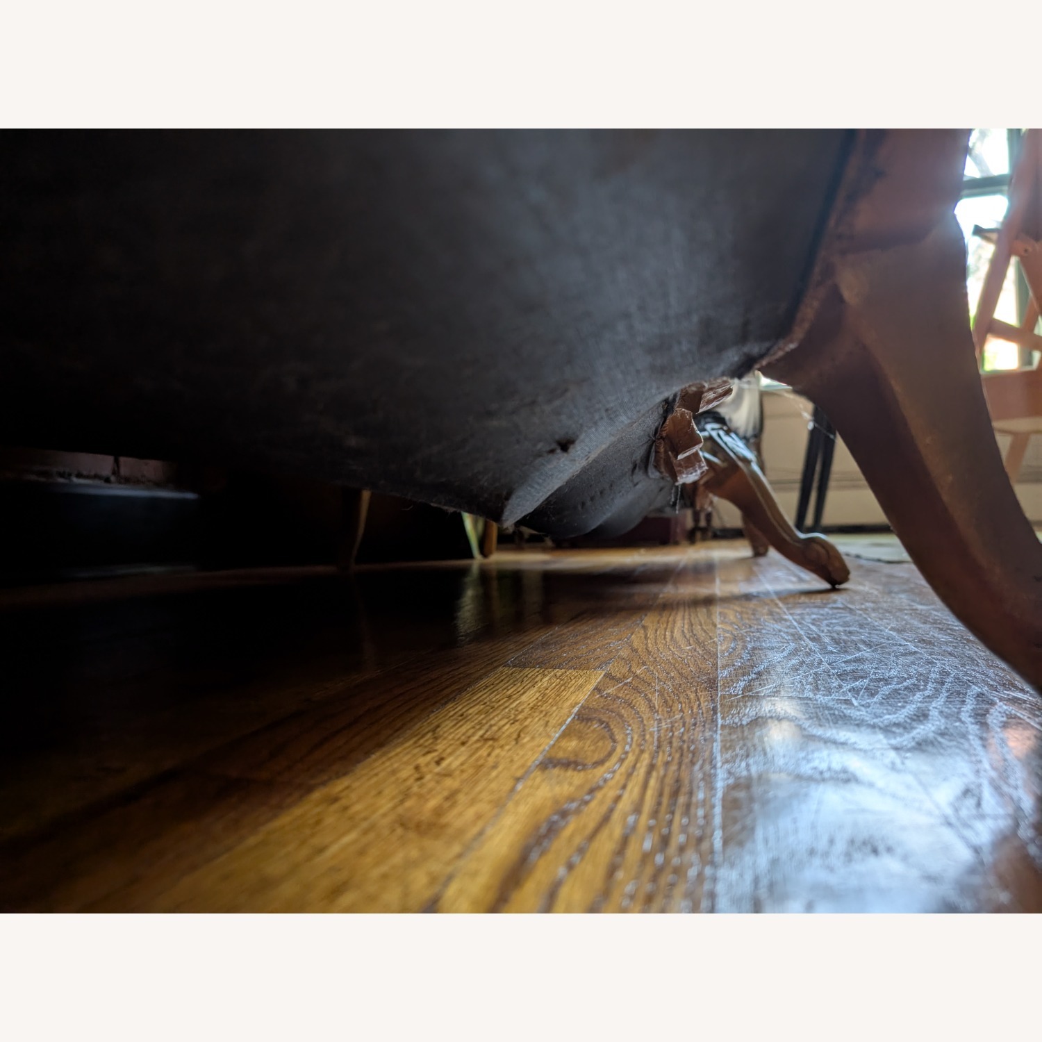 Antique Baroque Gilded Velvet Sofa - image-7