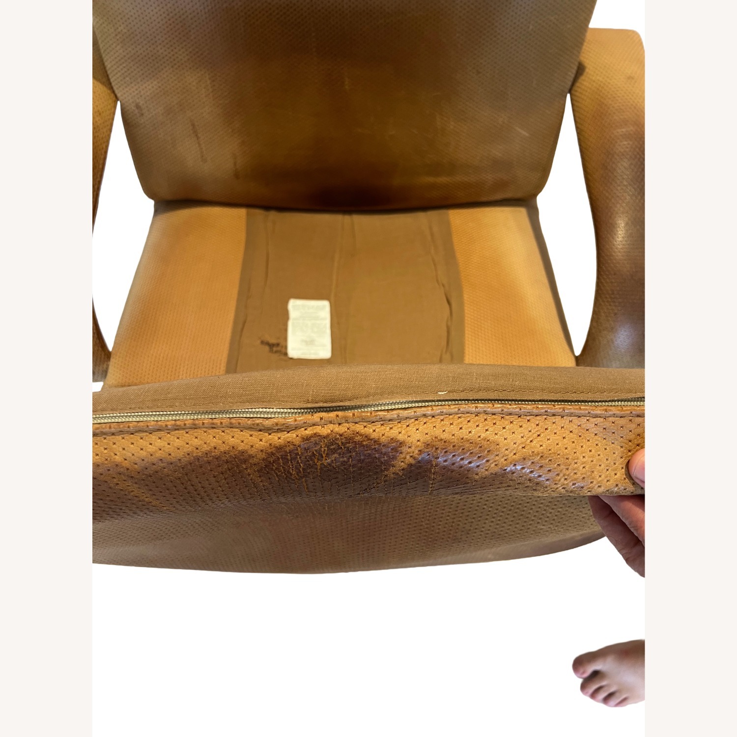 Saporiti Italia Executive Leather Swivel Chair - image-7