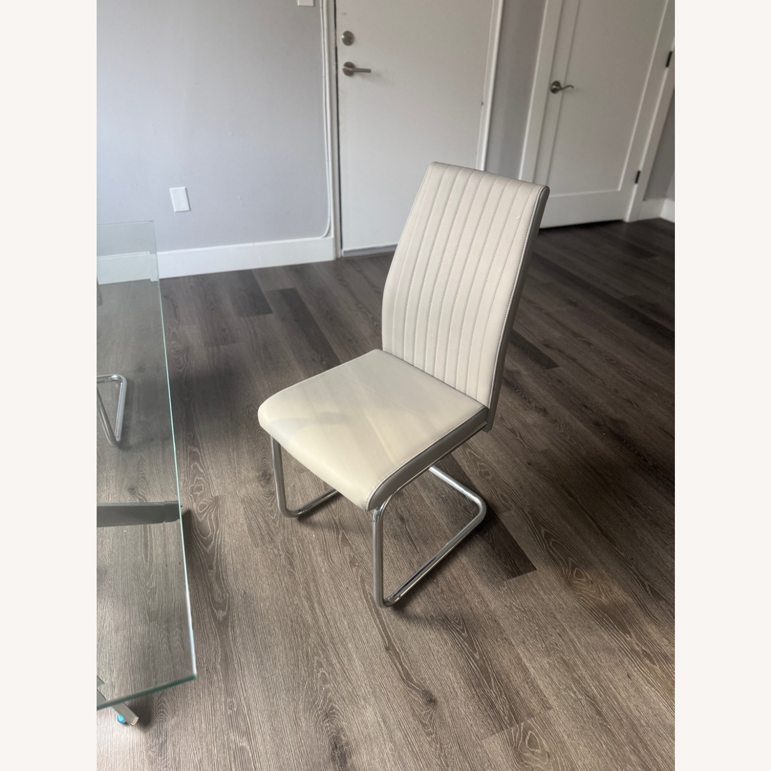 Modern Glass Dining Set W 6 Grey Chairs - image-5