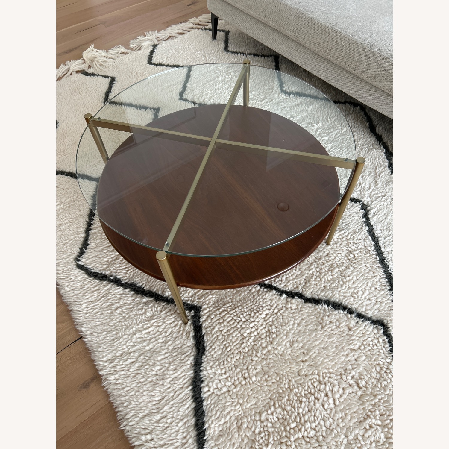 Mid-Century Art Display Round Coffee Table 34" - image-1