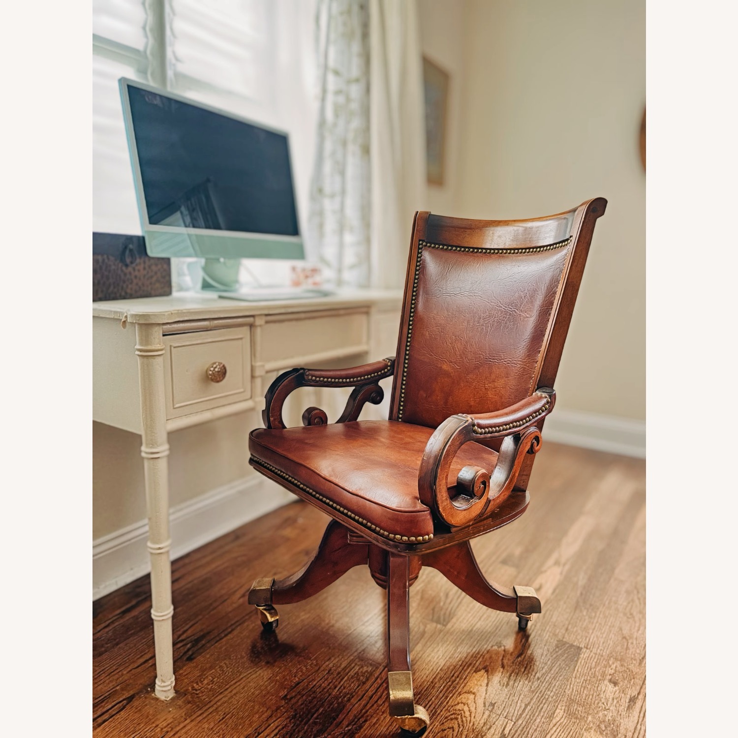 Pulaski Leather Swivel Office Chair - image-1