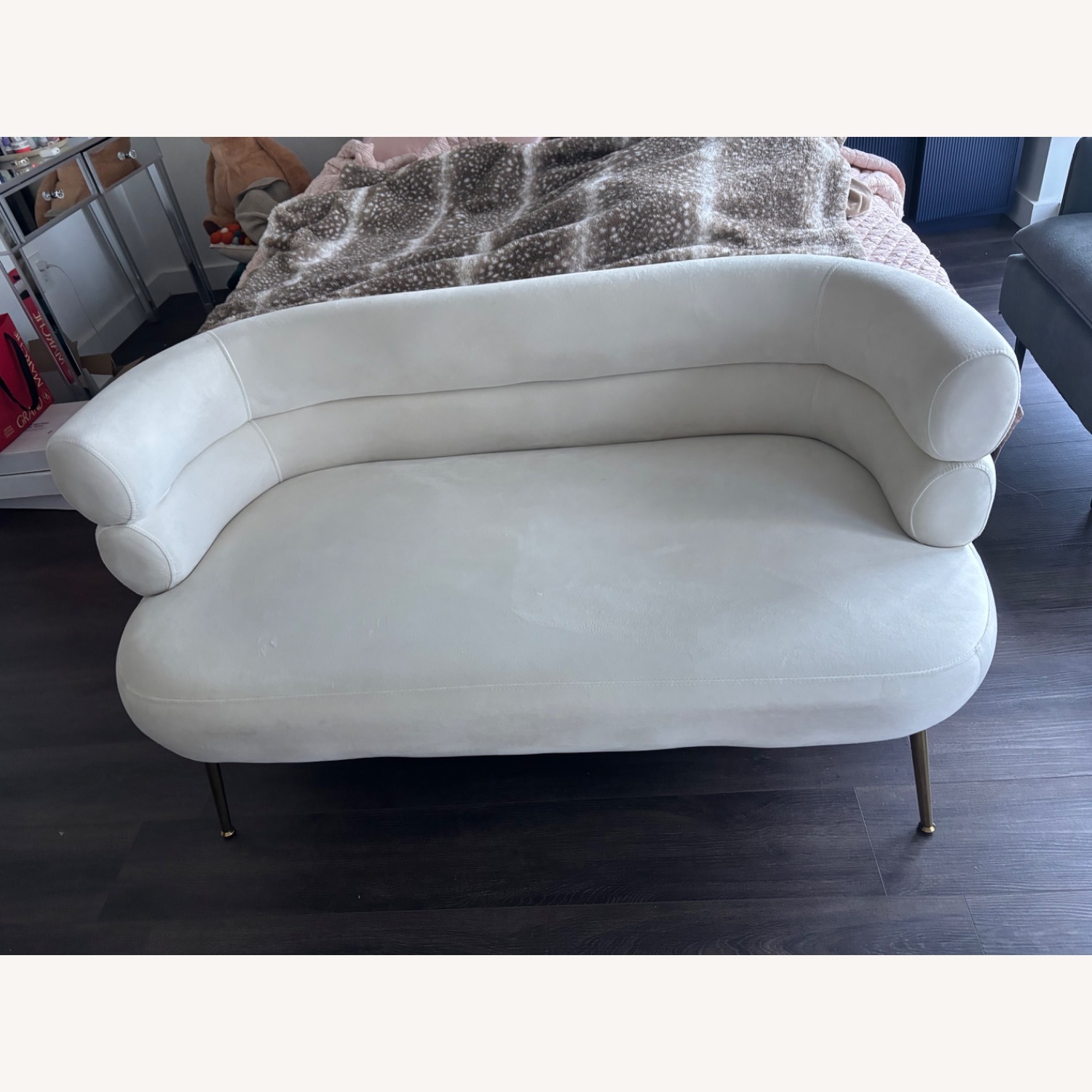 Demetrius Ivory Loveseat - image-5