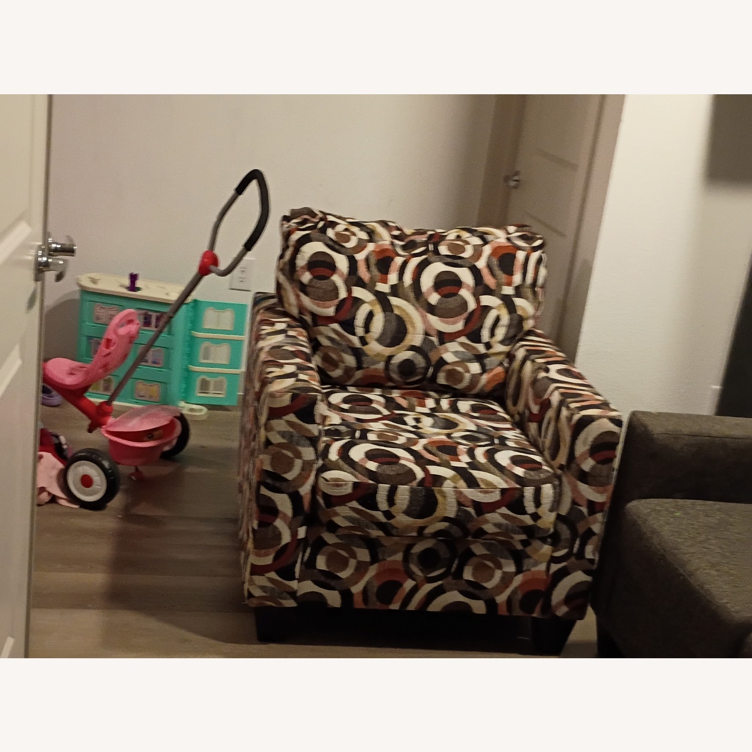 American Furniture Chair  - image-1