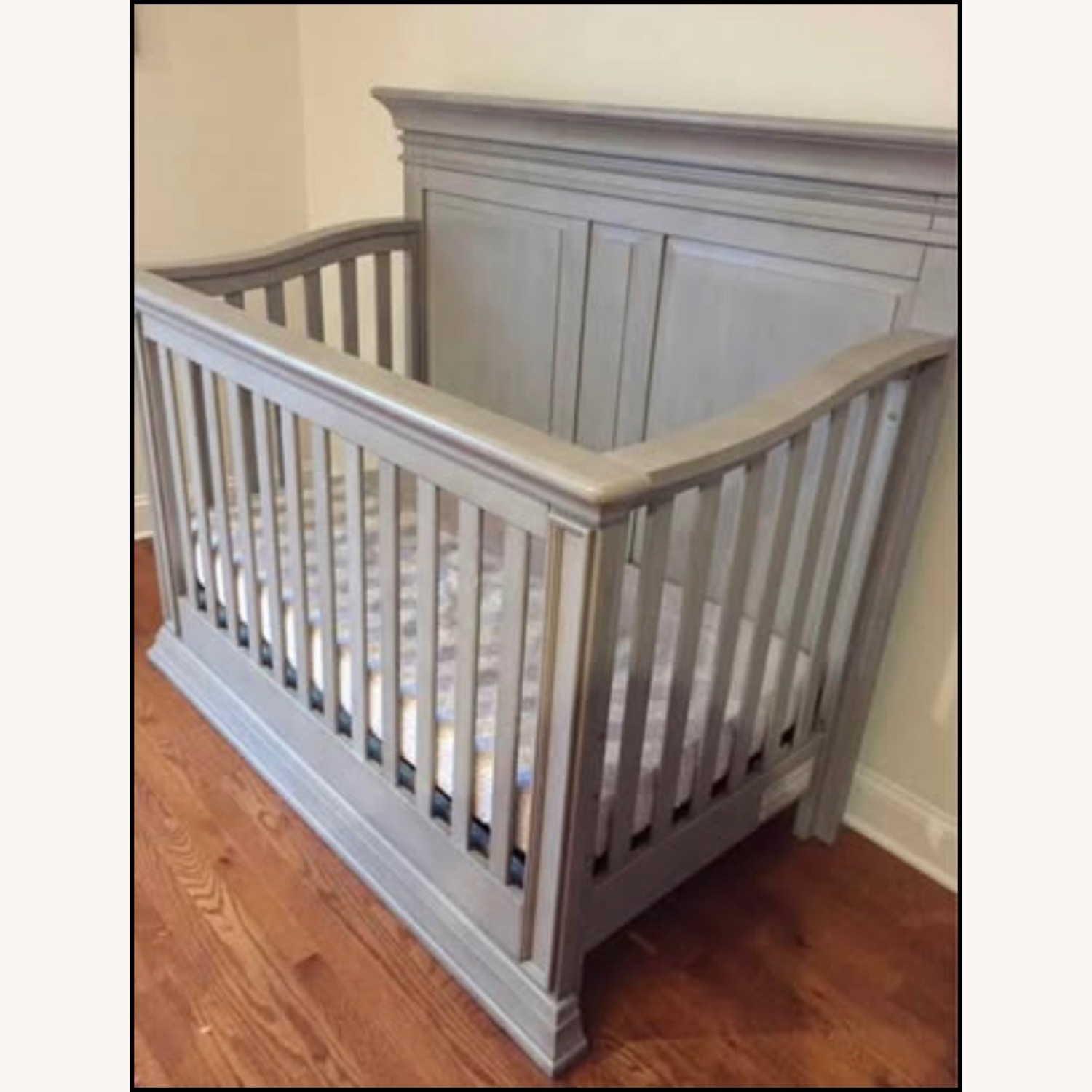 Baby Cache Vienna Crib - image-2