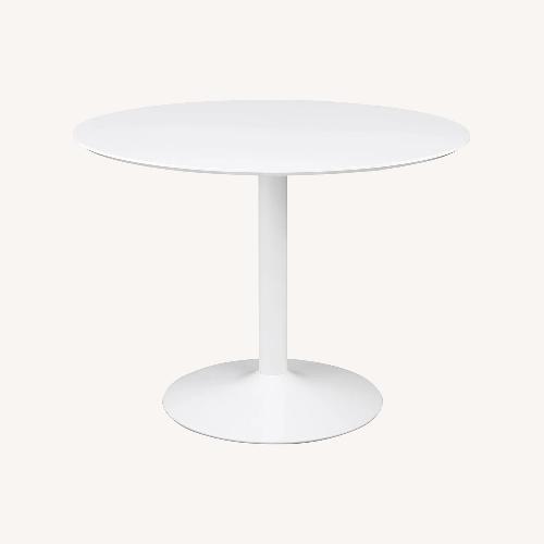 Used White Round Pedestal Dining Table for sale on AptDeco
