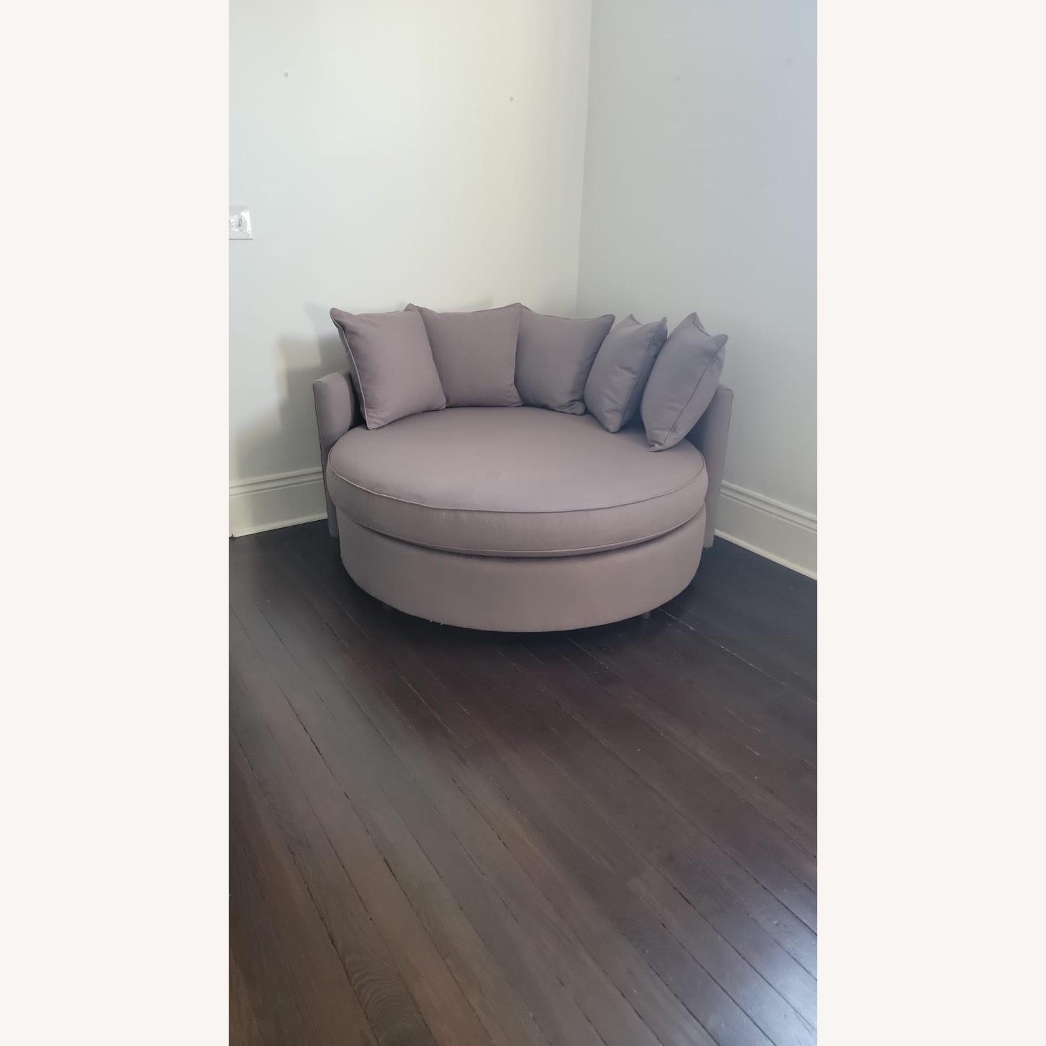 Jennie Round Chaise - AptDeco