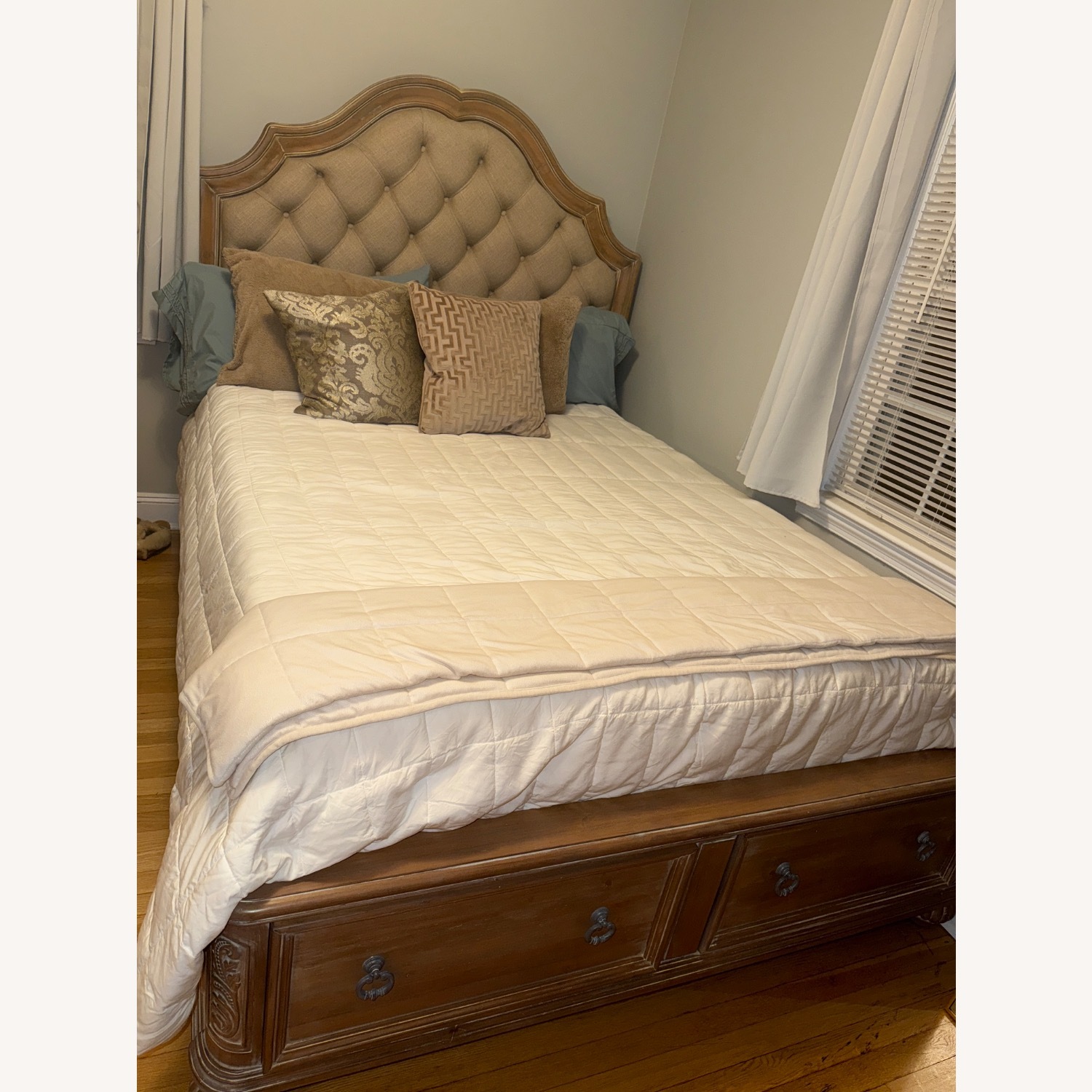 Traditional Antique Wood Linen Bed - image-1