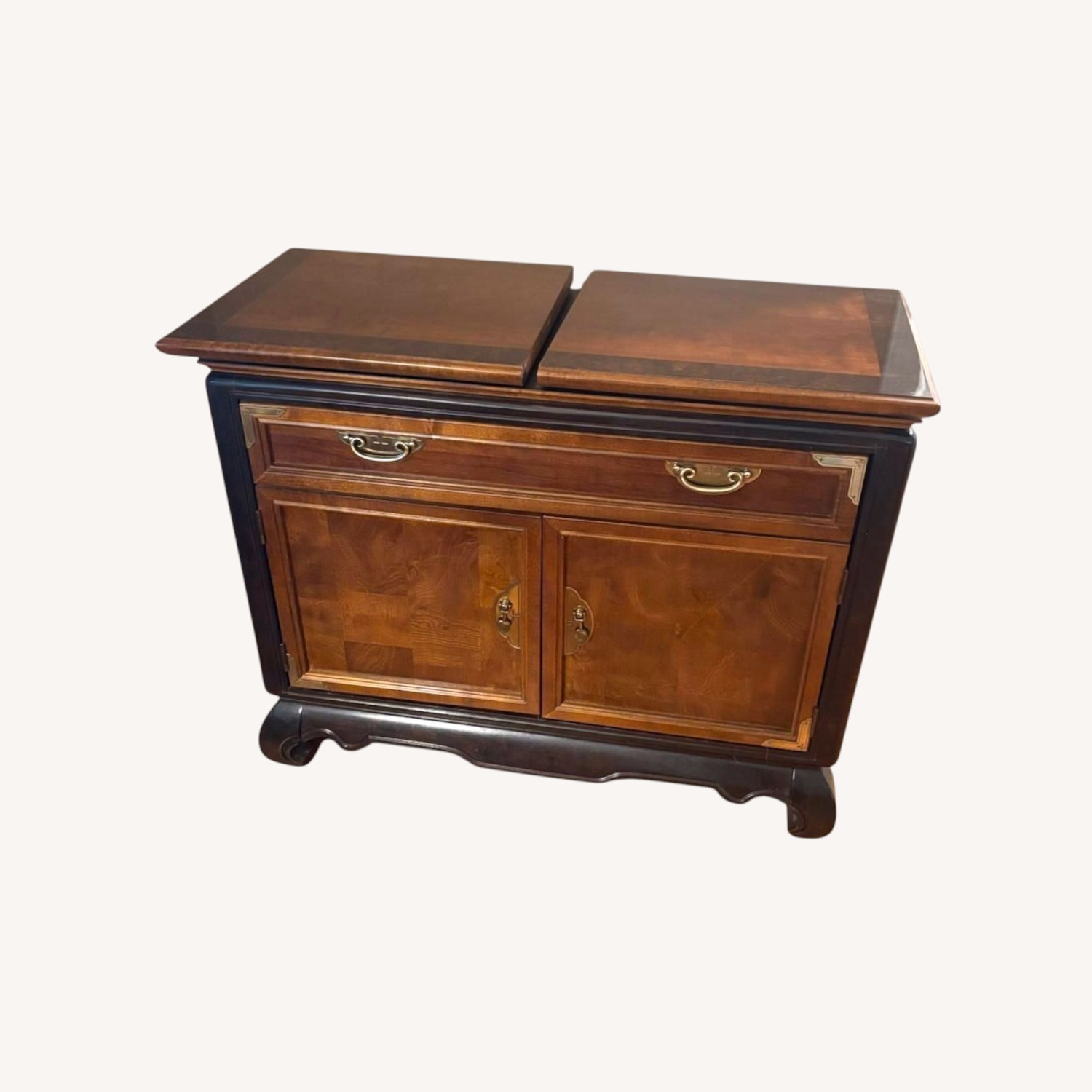 Broyhill "Ming Collection" Buffet - image-0