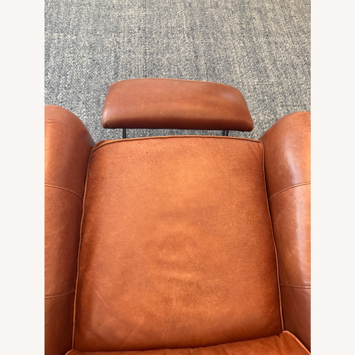 Thomasville Classic Pushback Leather Recliner - image-8