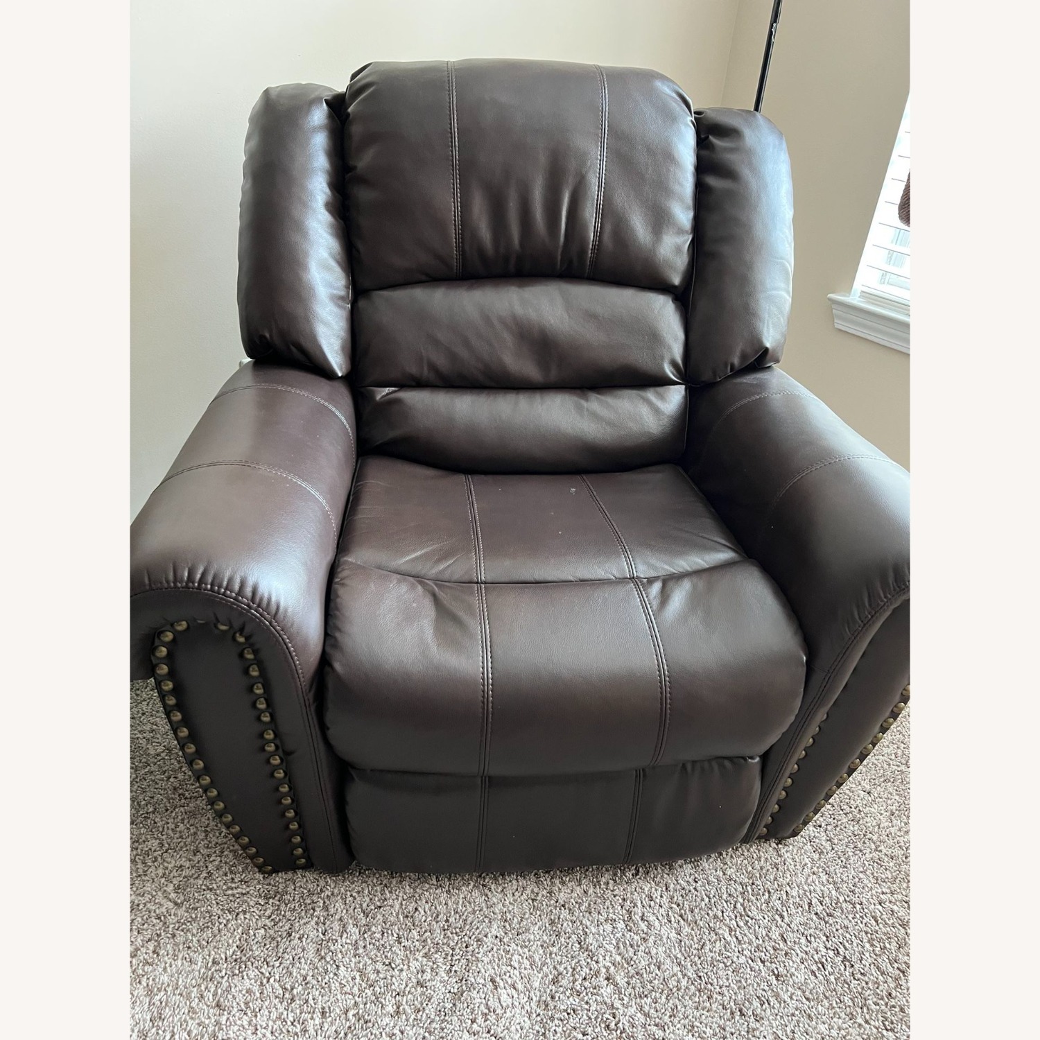Berno Vegan Leather Power Recliner - image-4