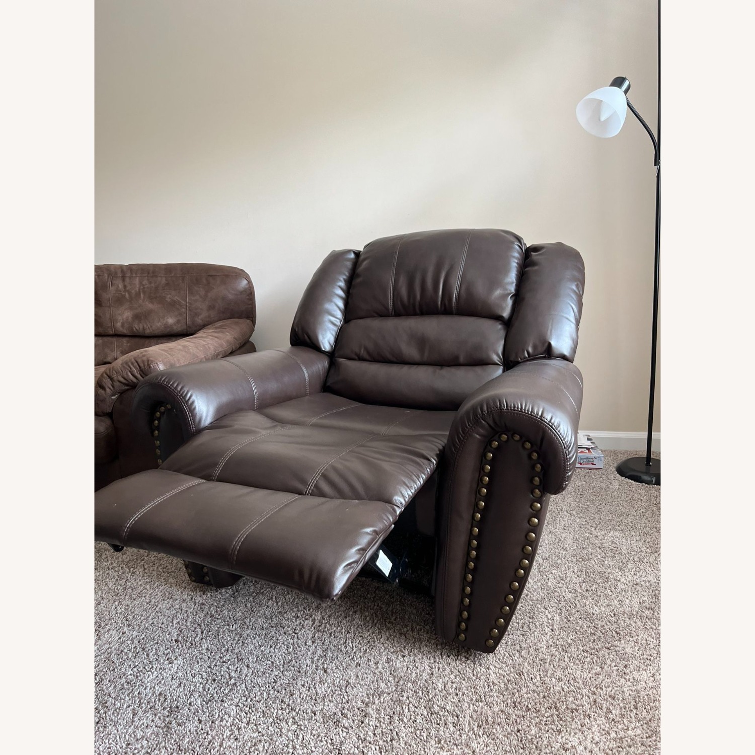 Berno Vegan Leather Power Recliner - image-3