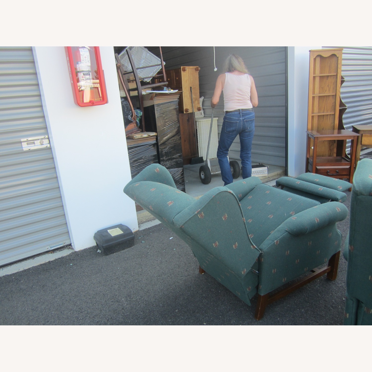 Pair Wing Black La-Z-Boy Recliner - image-8