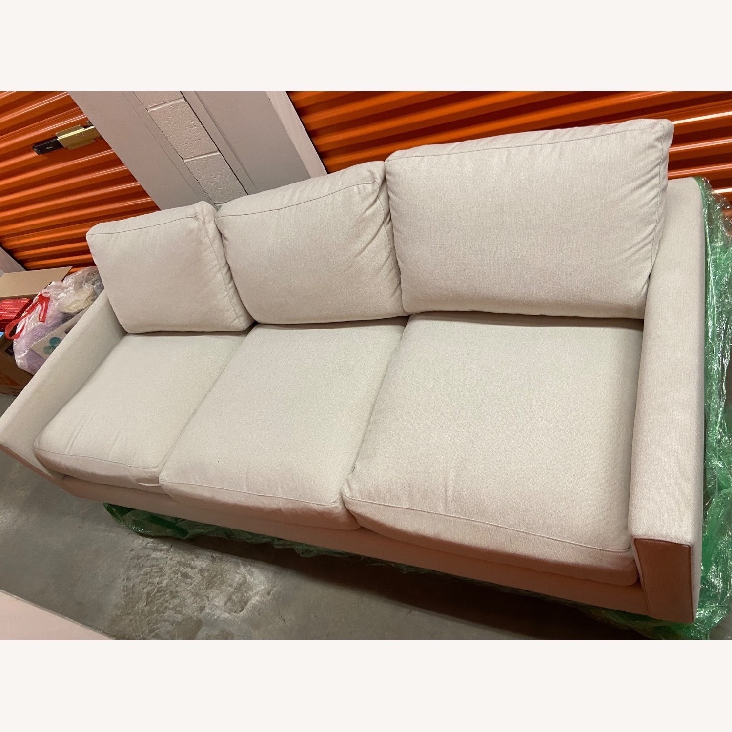 Medley Latex Couch - image-2