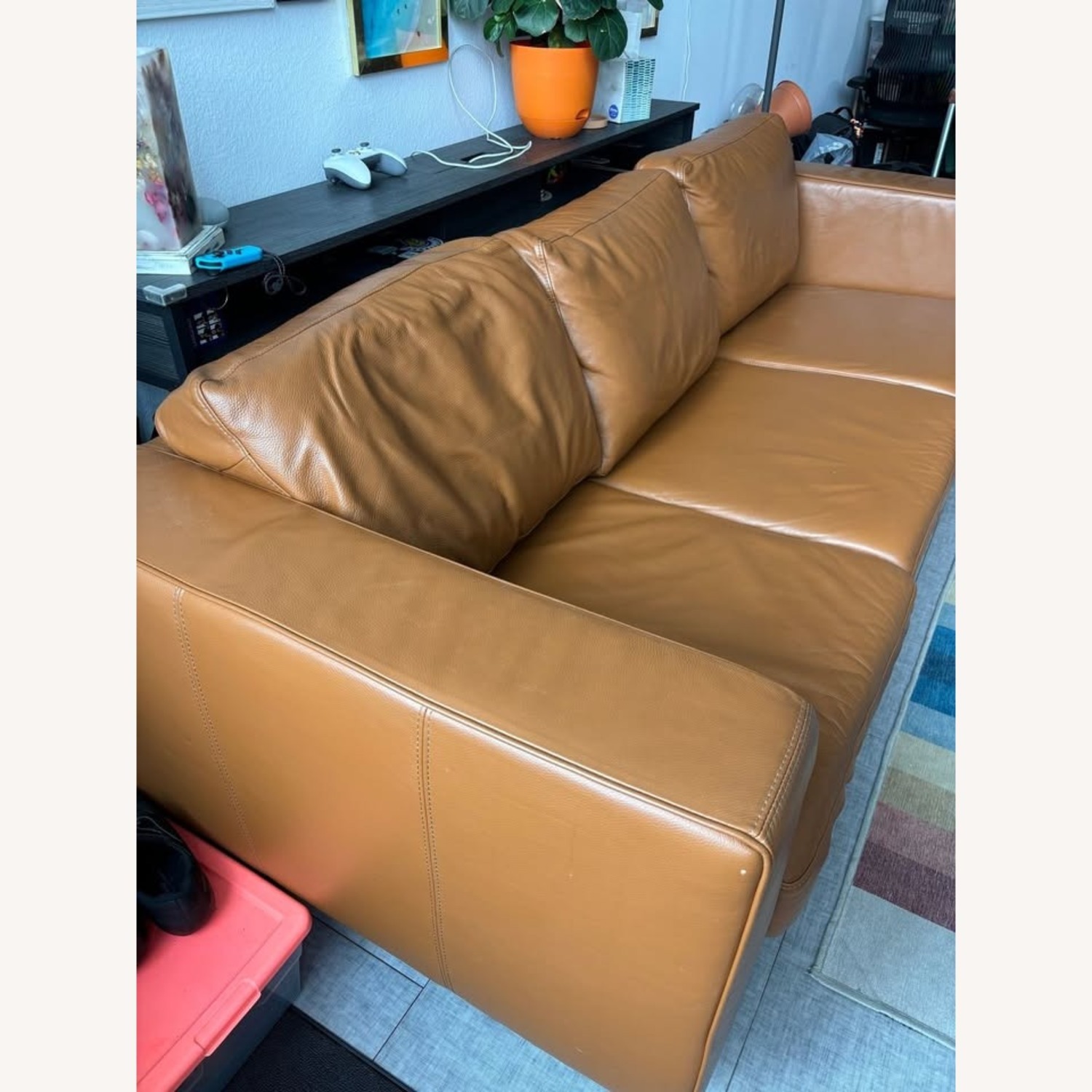 ⭐️INDIVI Indivi Sofa with Camel Estoril Leather - AptDeco