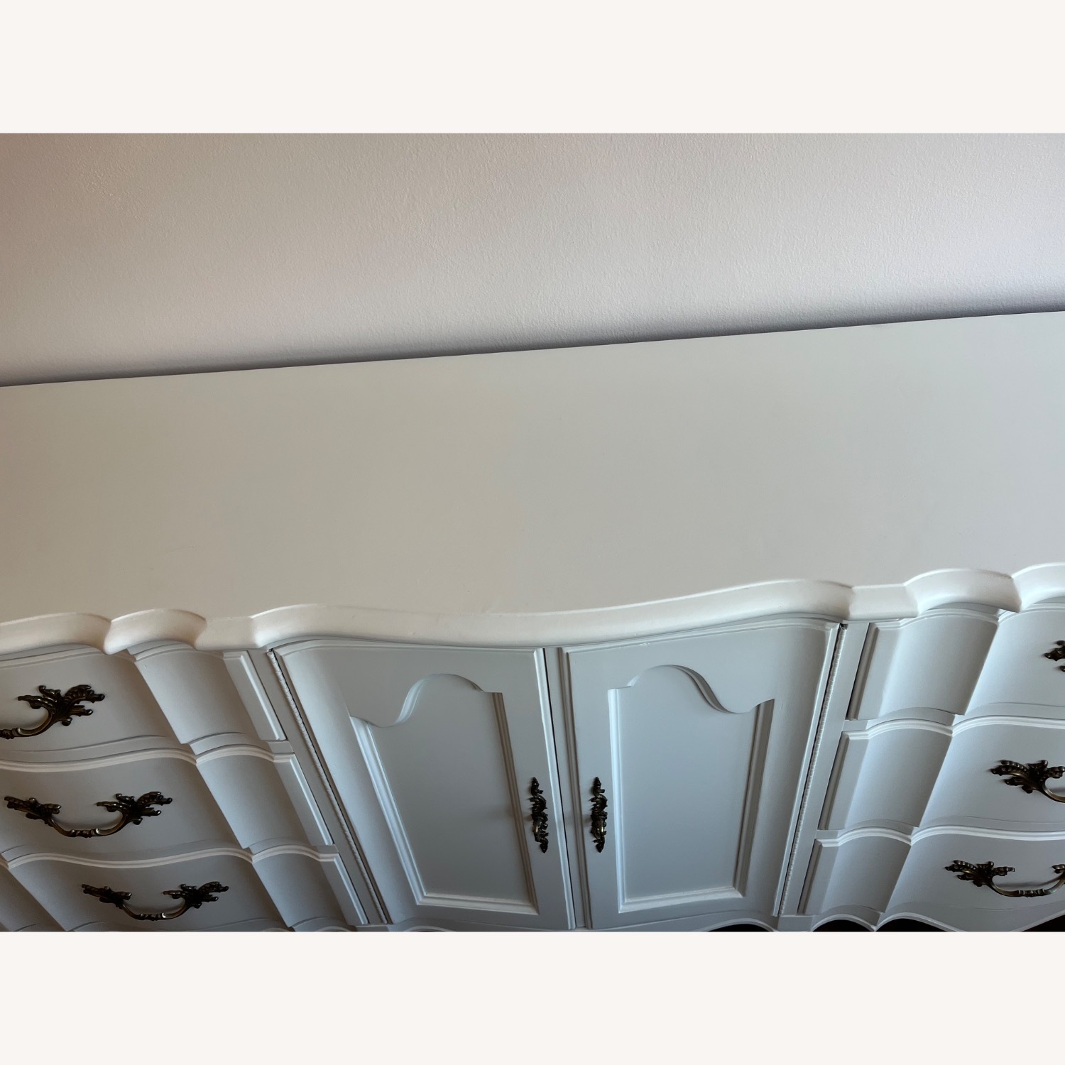 Vintage French Country 9-drawer Dresser - image-7