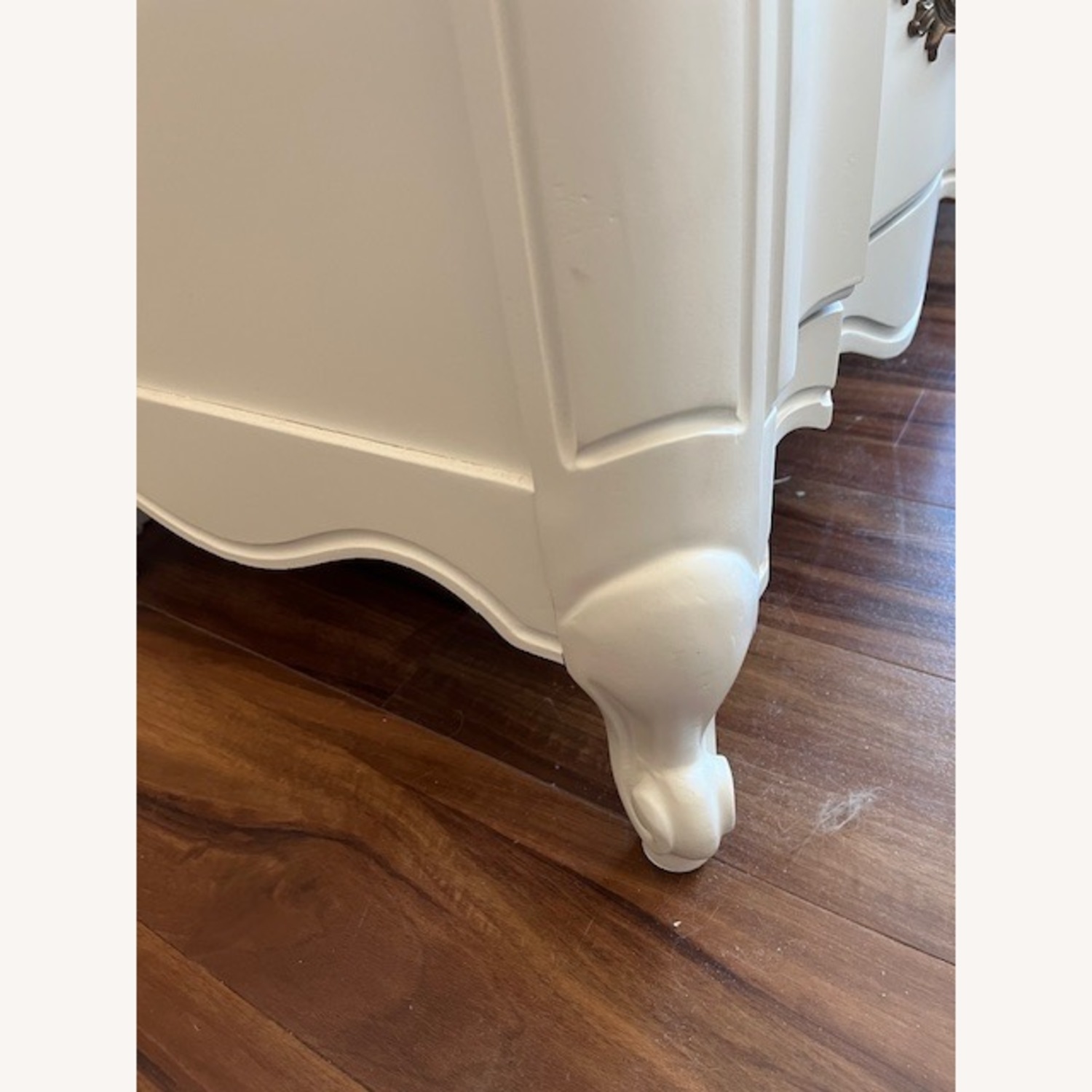 Vintage French Country 9-drawer Dresser - image-9