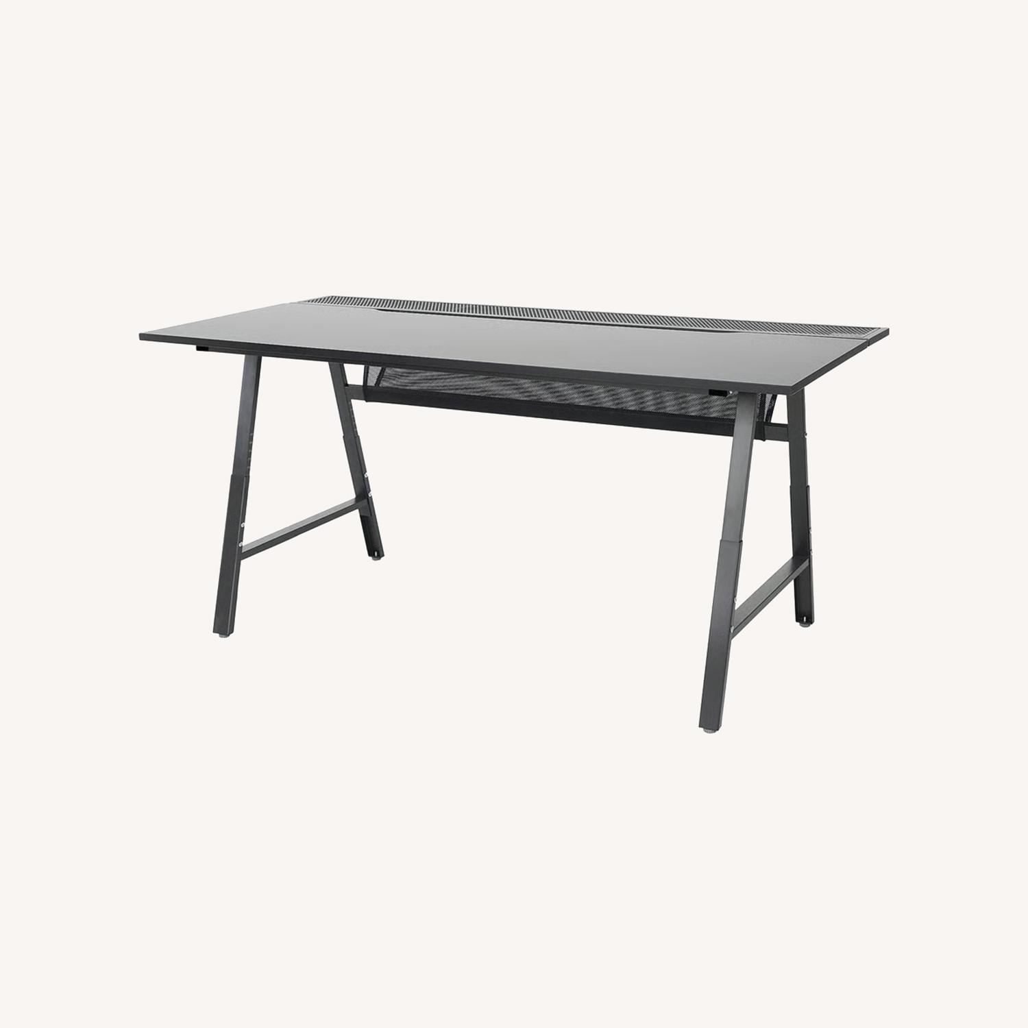 IKEA UTESPELARE Gaming Desk – Black - image-0