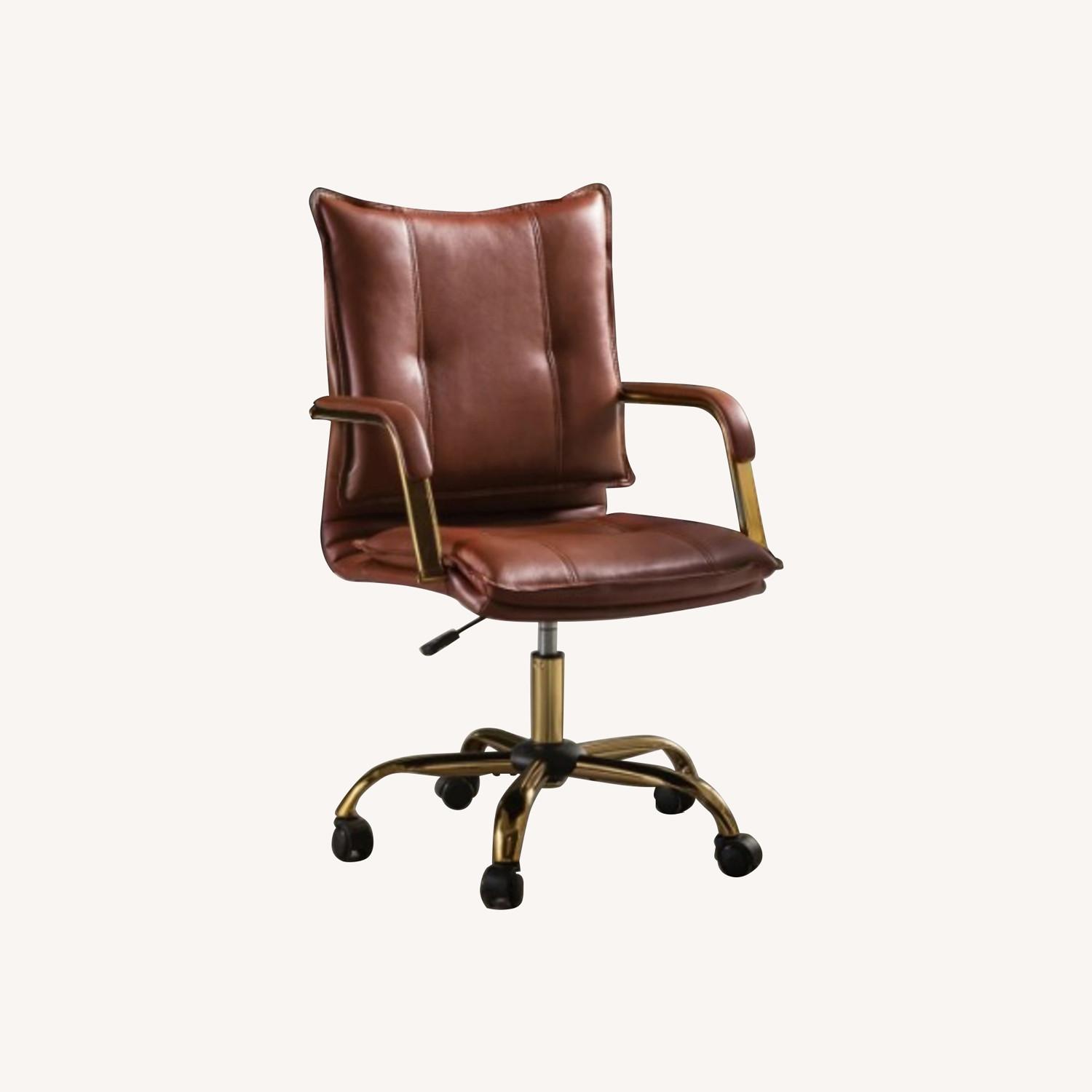 Gedrie Modern Faux Leather Swivel Office Chair - image-0