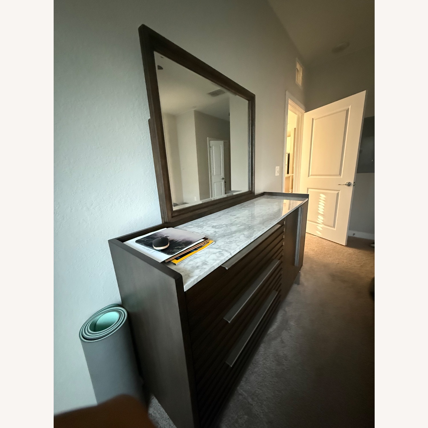 Ashley Arkenton King Panel Bed with Mirrored Dresser - image-0