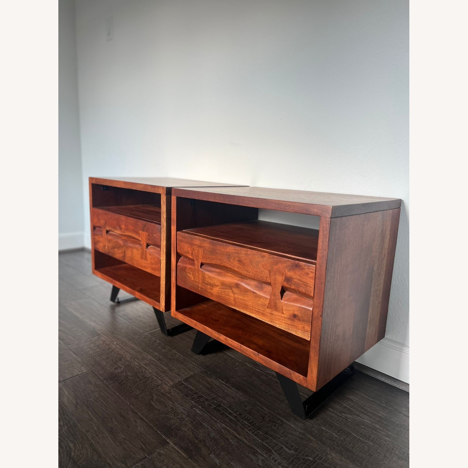 Modani Anaho Nightstand Set - image-2