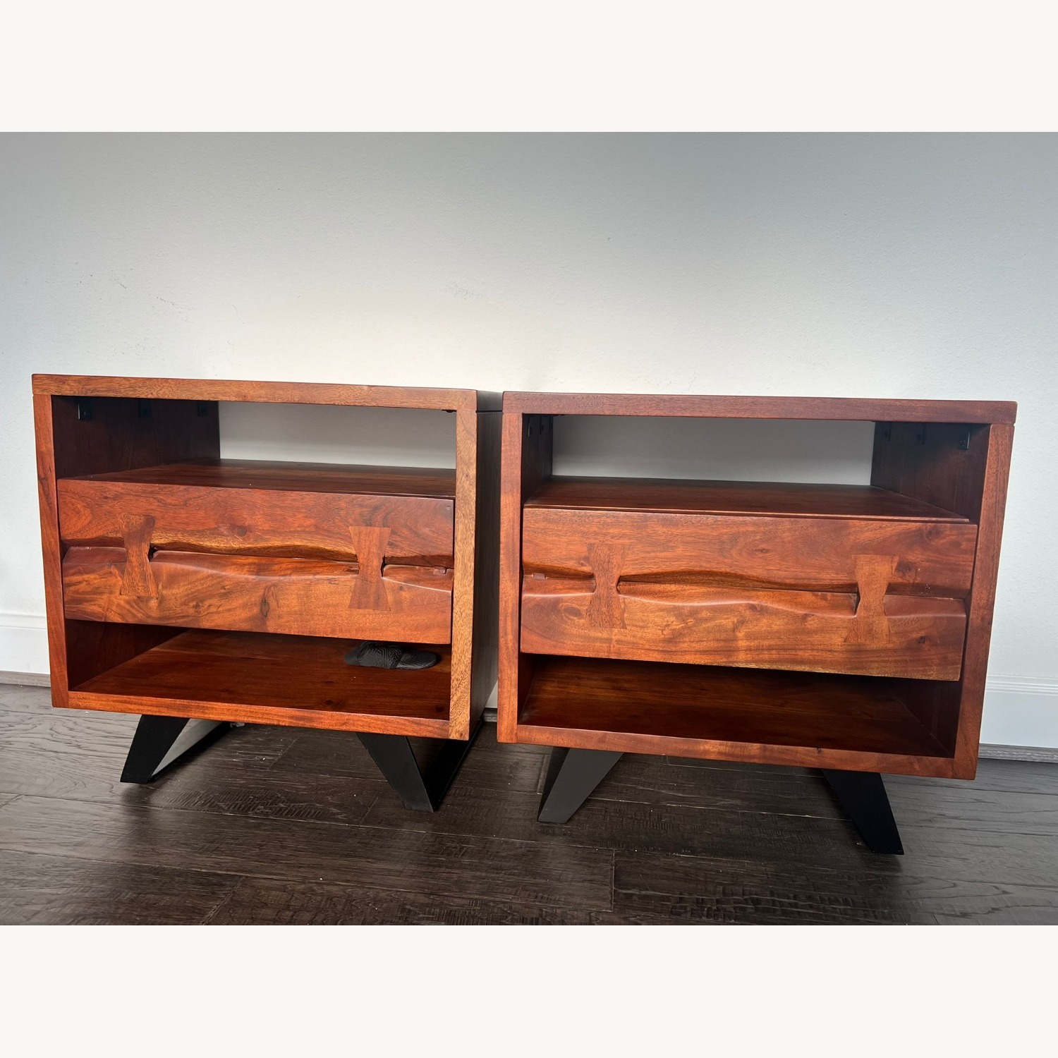 Modani Anaho Nightstand Set - image-4