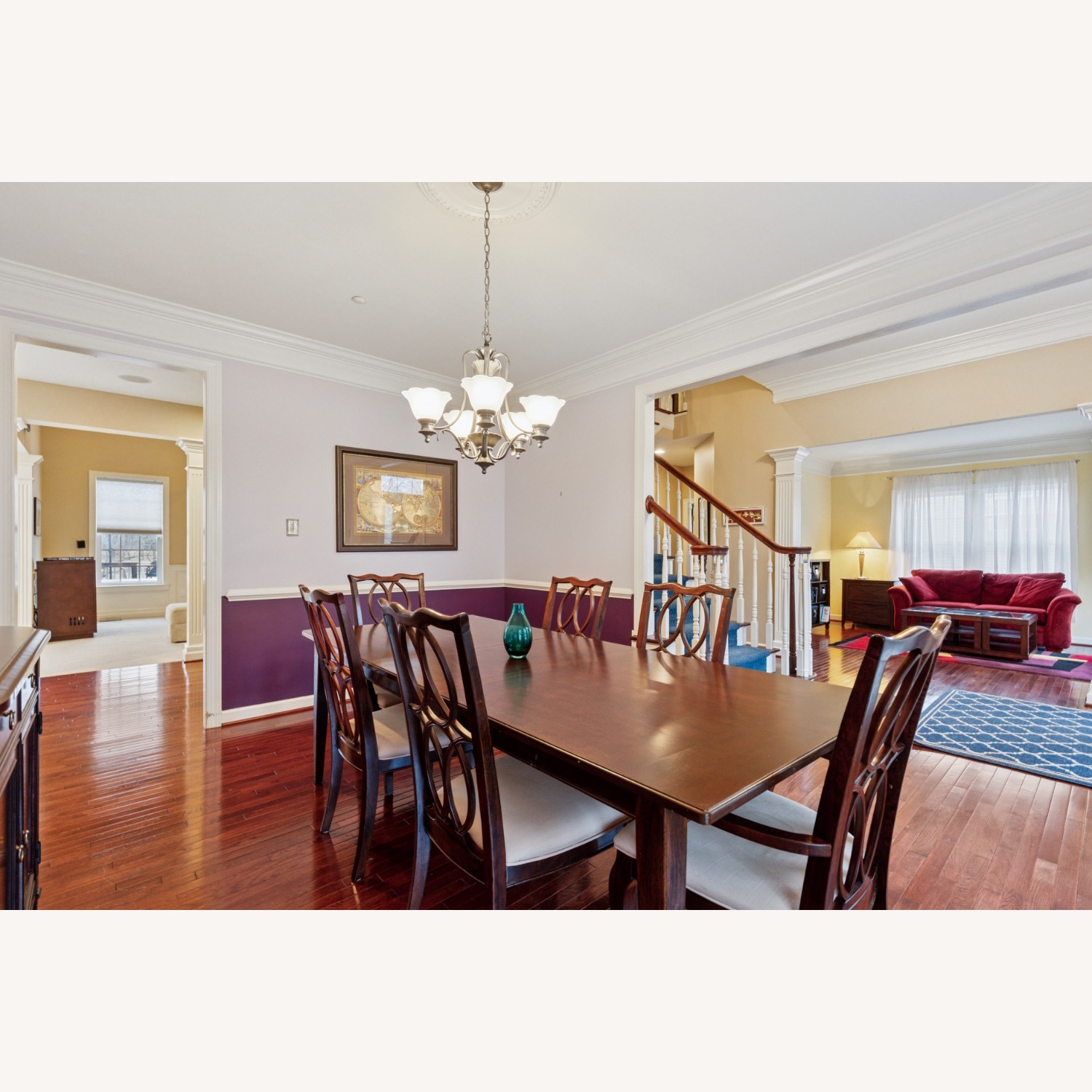 Raymour & Flanigan Dining Room Table with 6 Chairs - image-1