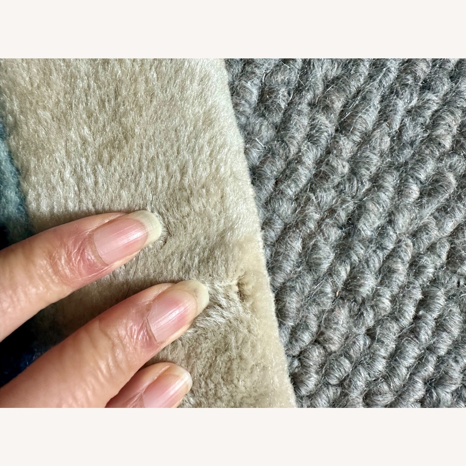 Hand-knotted Chinese Wool Rug - image-4