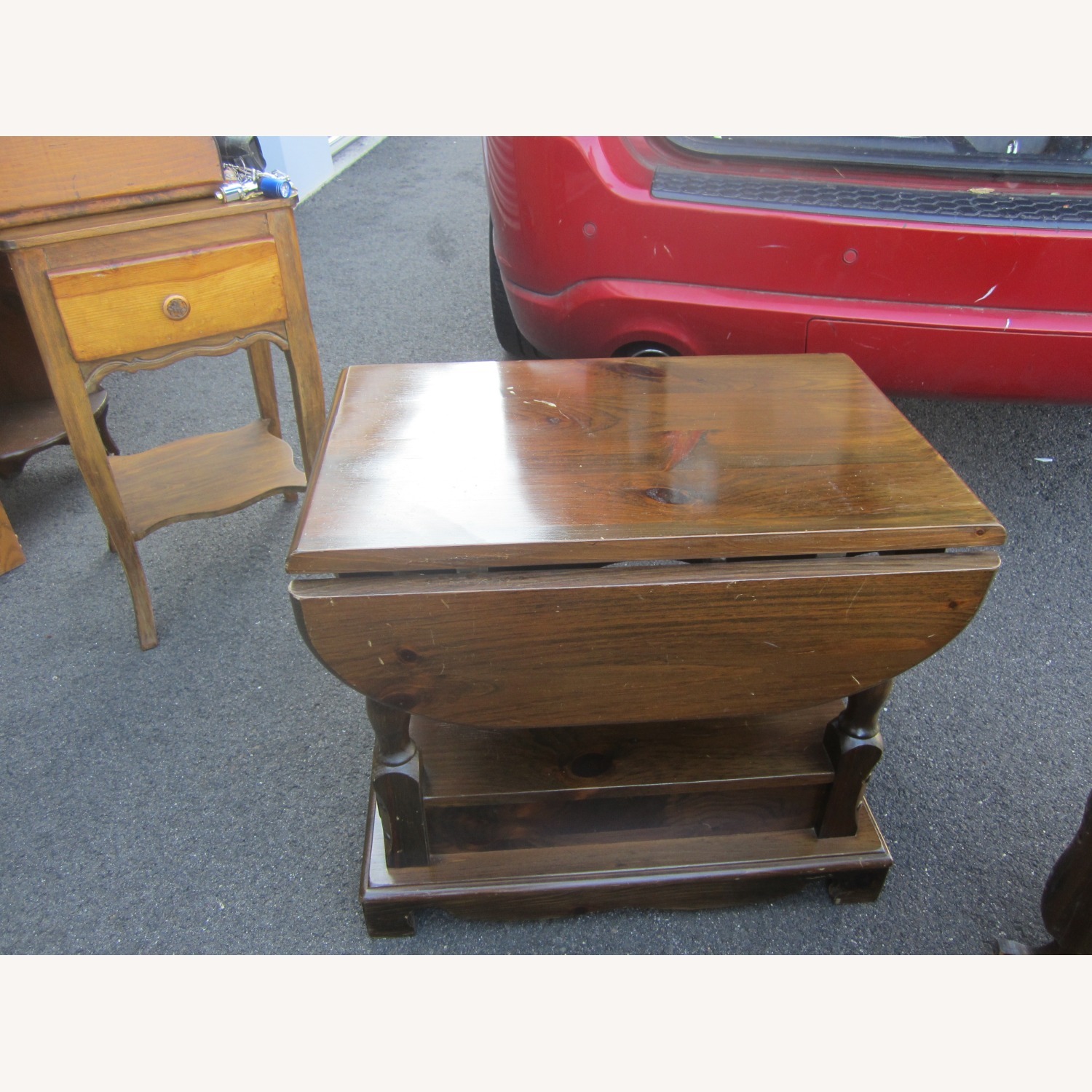 Vintage 3 Piece Colonial Table Set - image-19