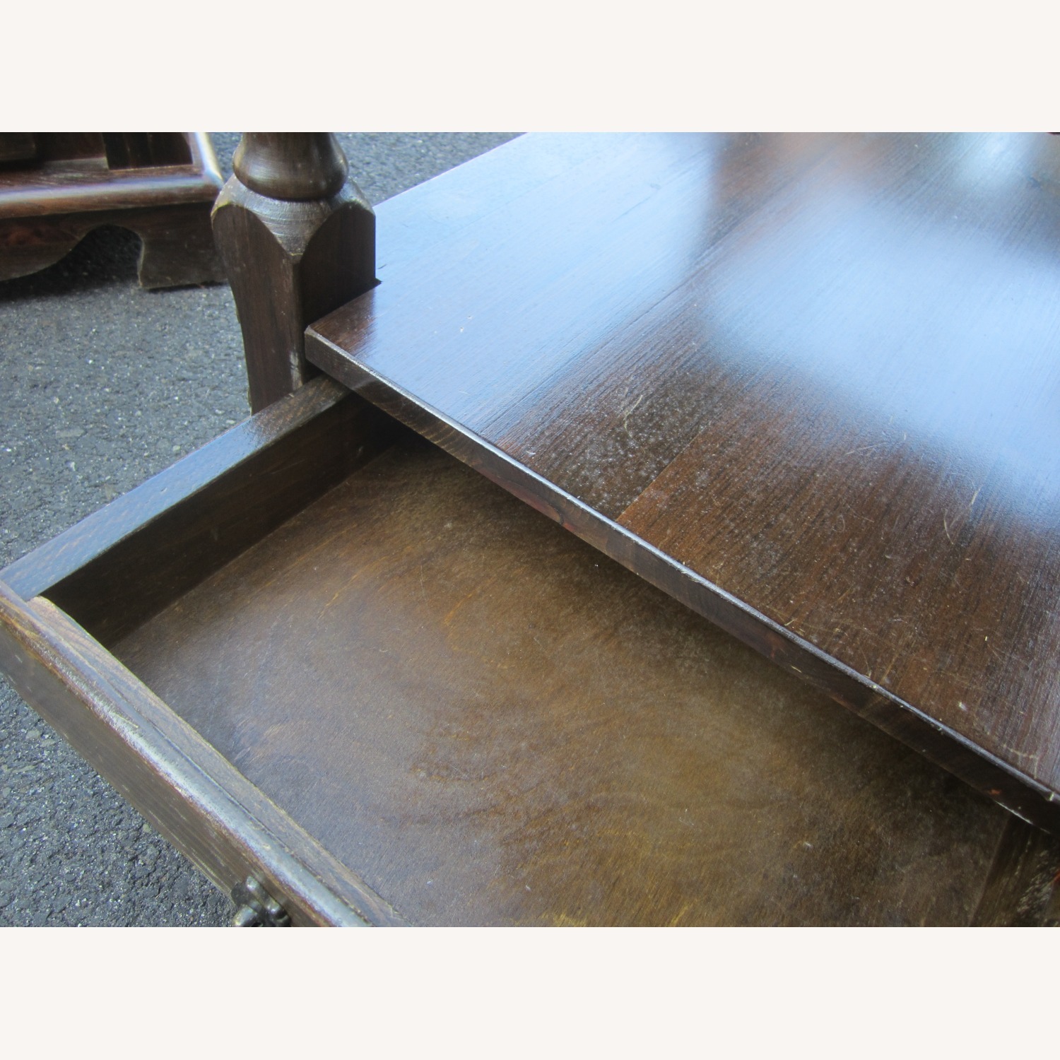 Vintage 3 Piece Colonial Table Set - image-5