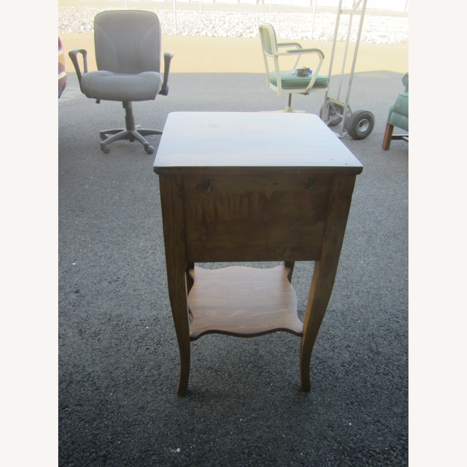 Vintage Accent Table Med Oak Stained - image-7
