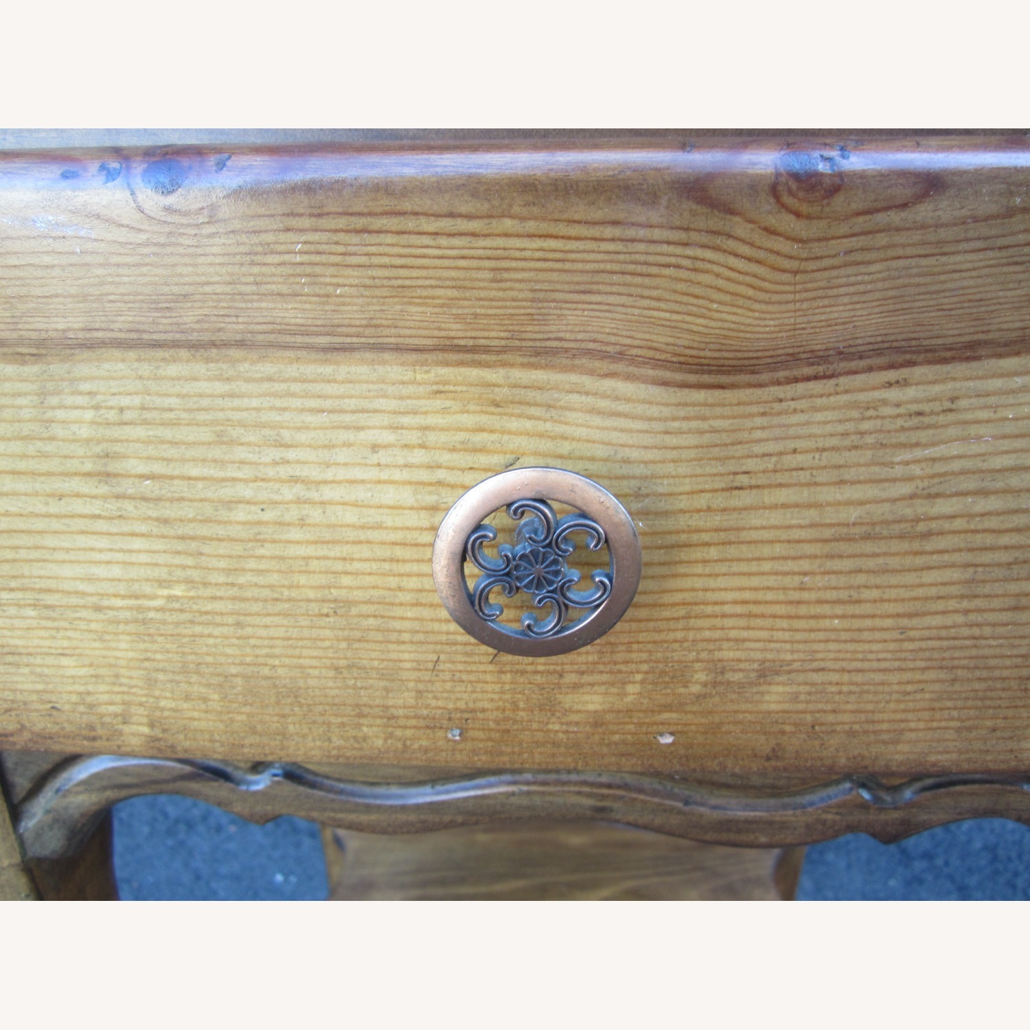 Vintage Accent Table Med Oak Stained - image-5