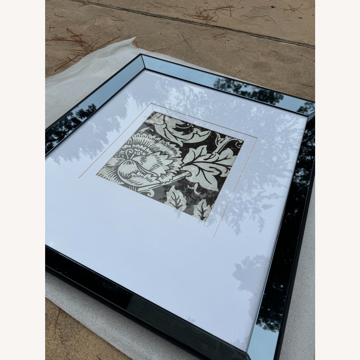 Antique Floral Motif - image-2