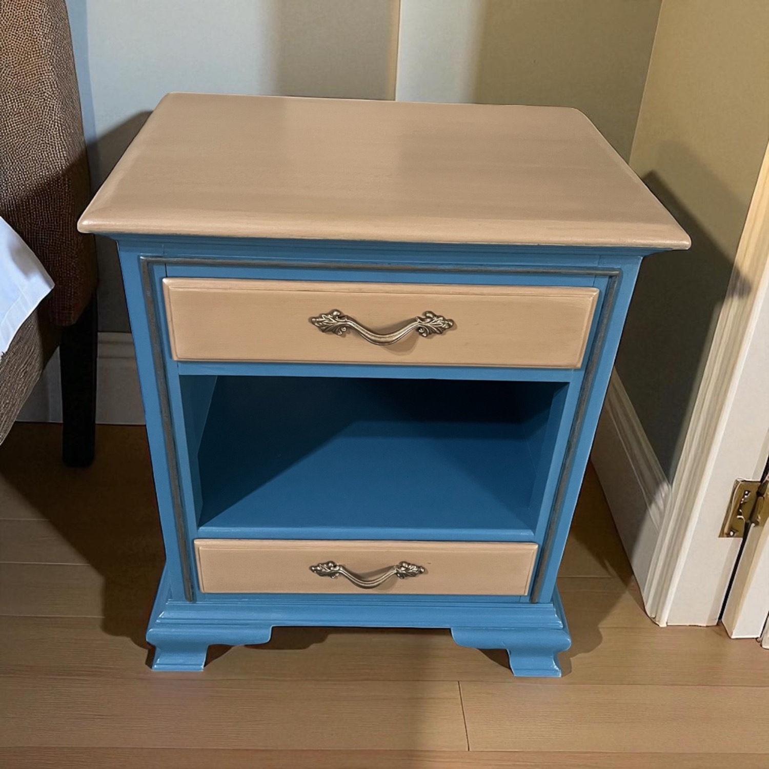 Vintage Link Taylor Nightstand - image-9