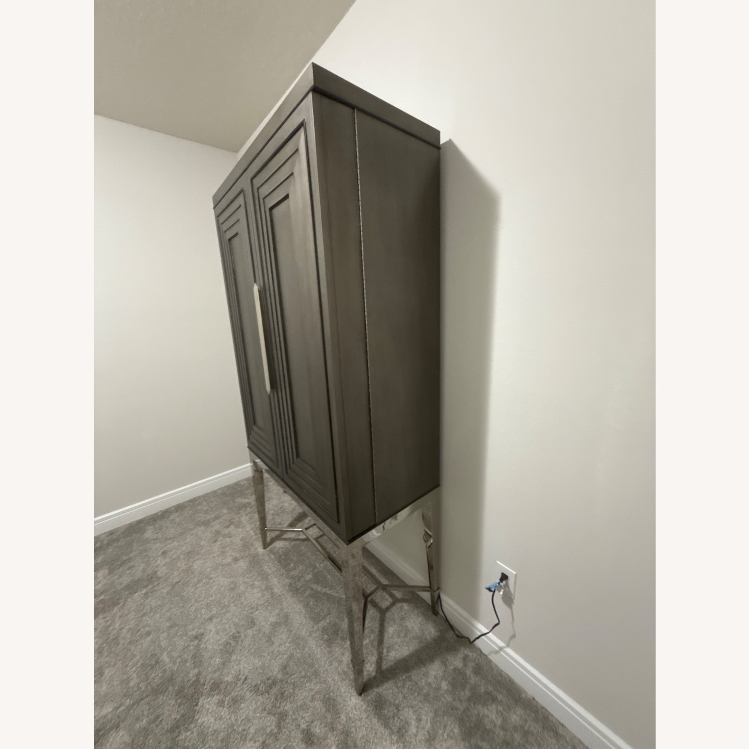 Lexington Ariana Cheval Bar Cabinet and Base - image-3