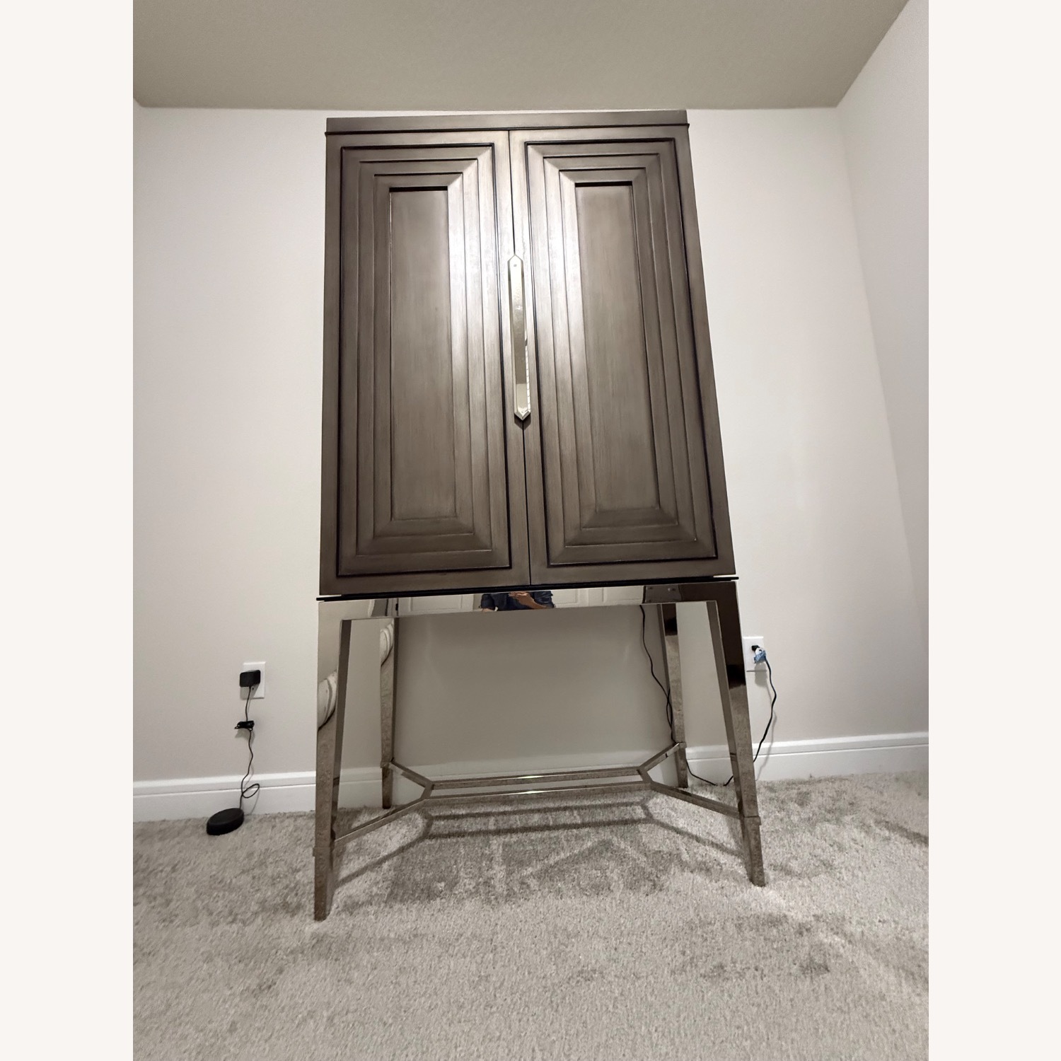 Lexington Ariana Cheval Bar Cabinet and Base - image-2