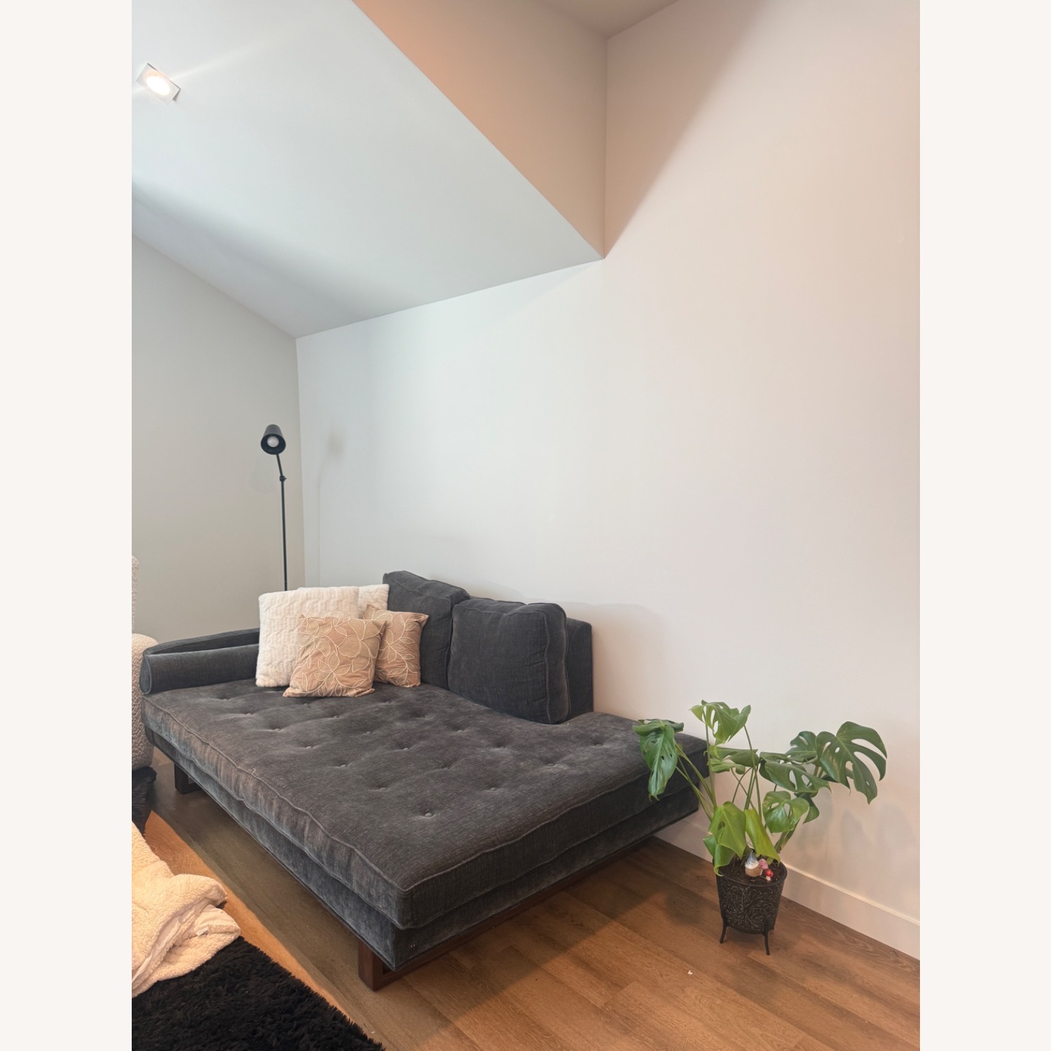 RC Willey 3 Seater Sofa - image-3