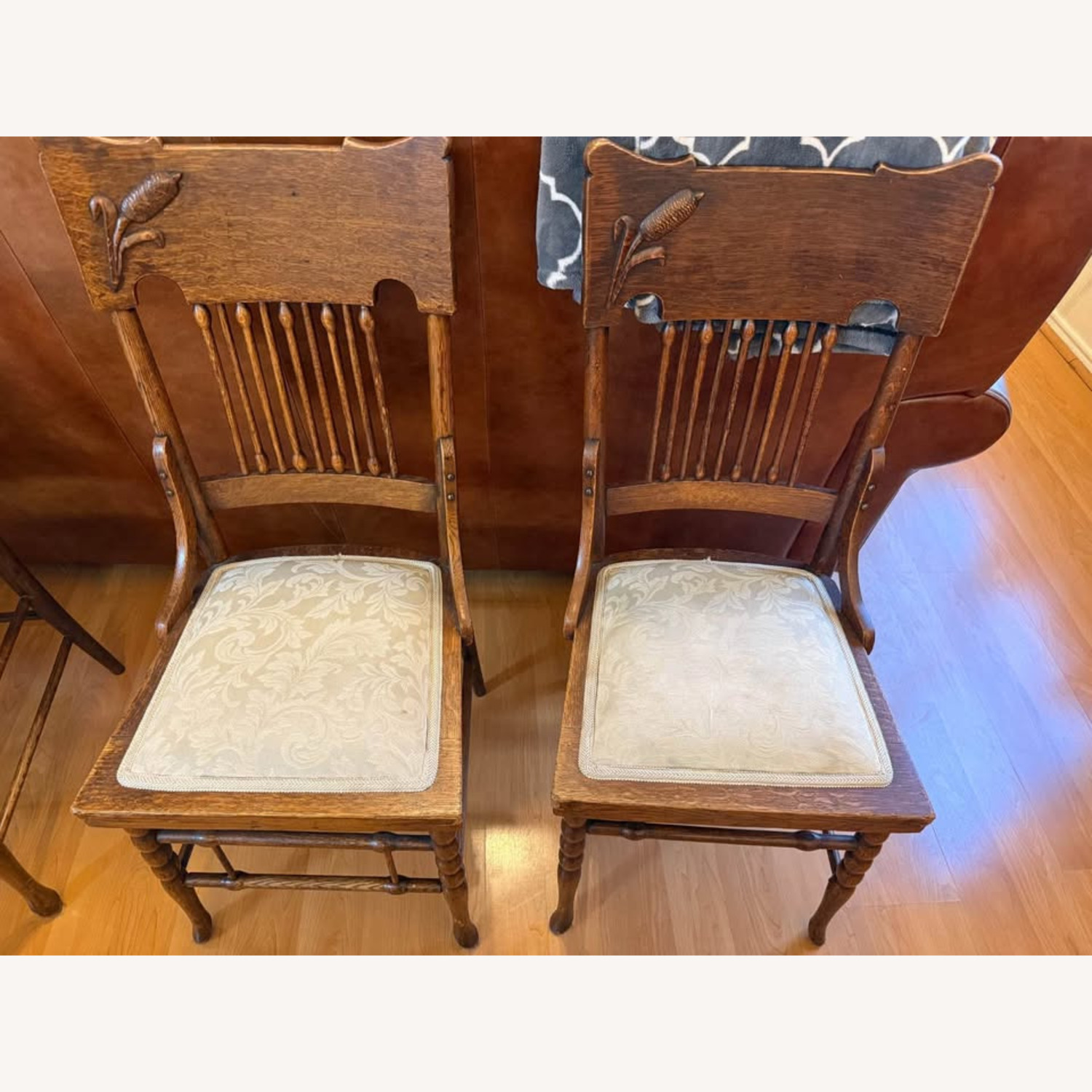 Stow & Davis Oak Dining Table w 5 Chairs 1900 - image-2