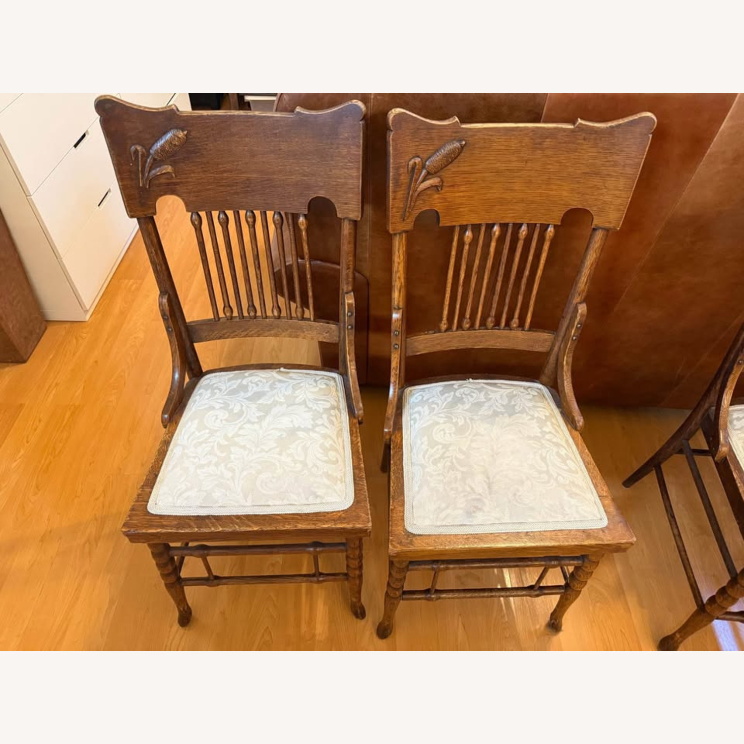 Stow & Davis Oak Dining Table w 5 Chairs 1900 - image-6