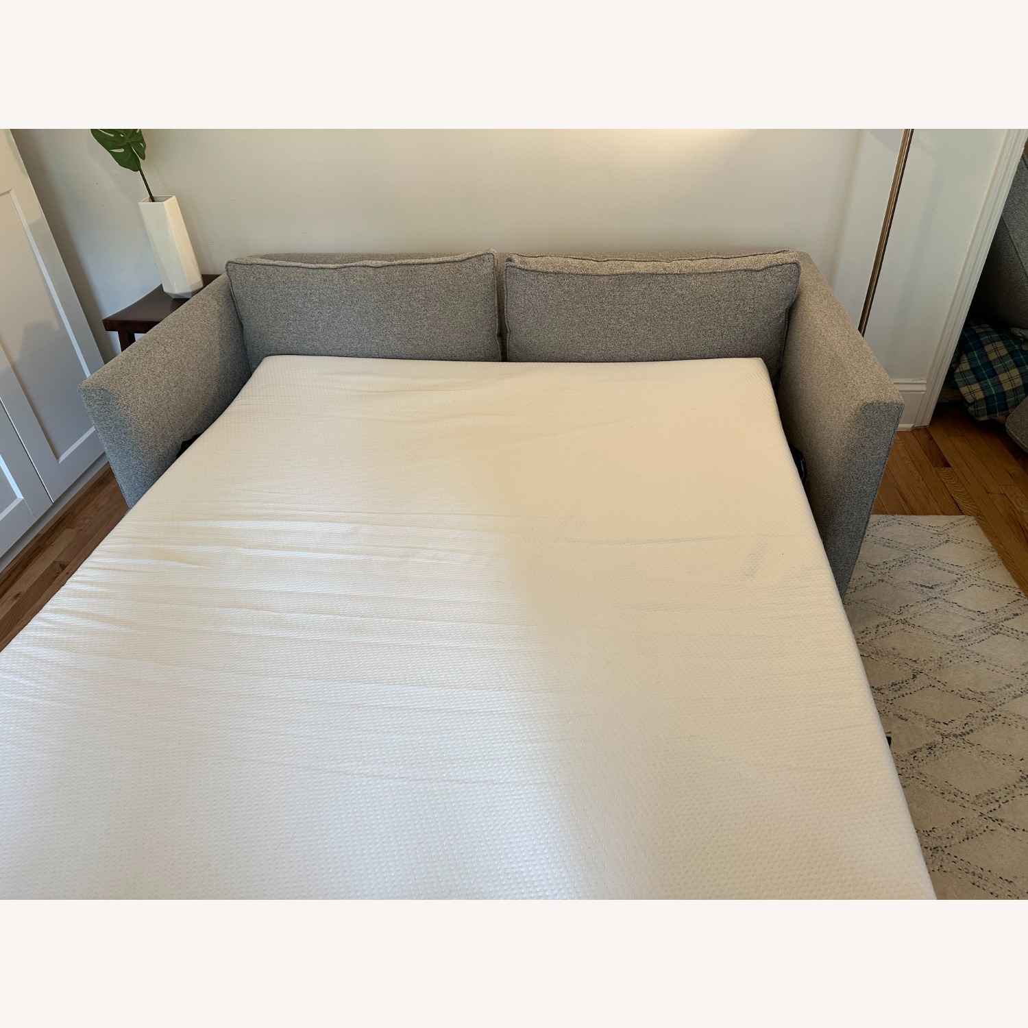 West Elm Harris Queen Sleeper Sofa 74" - image-5