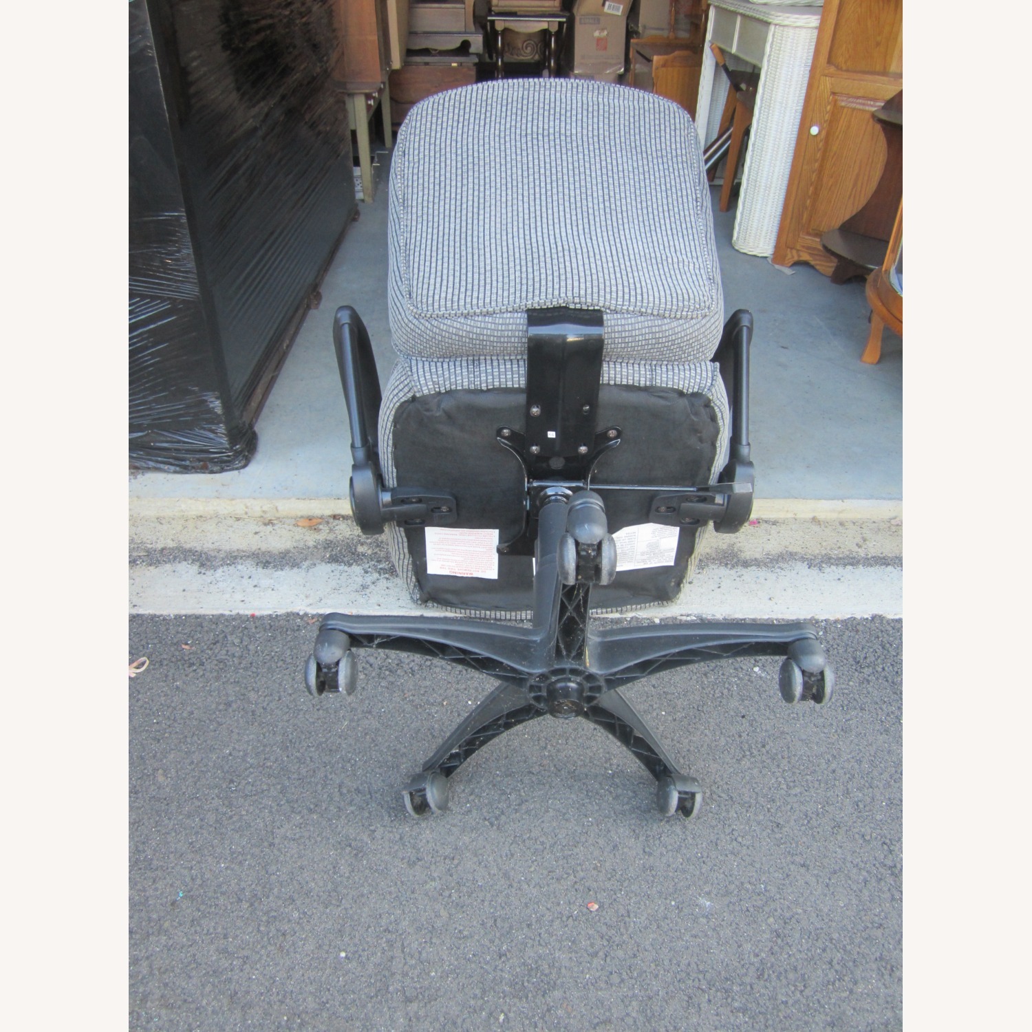 Rolling Desk Chair Gray Color Wheeled - image-4