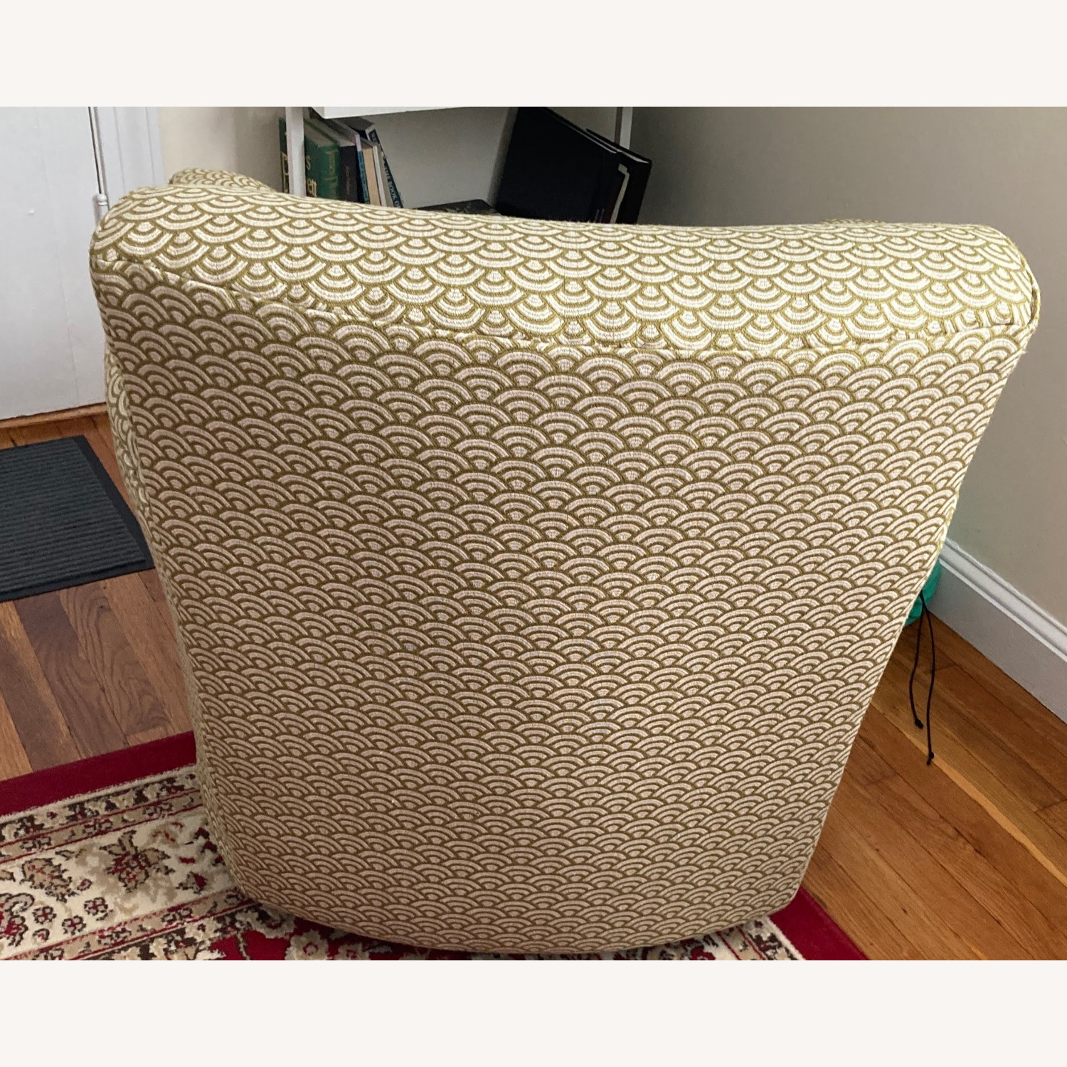 Jordan's Furniture Armchair - image-4