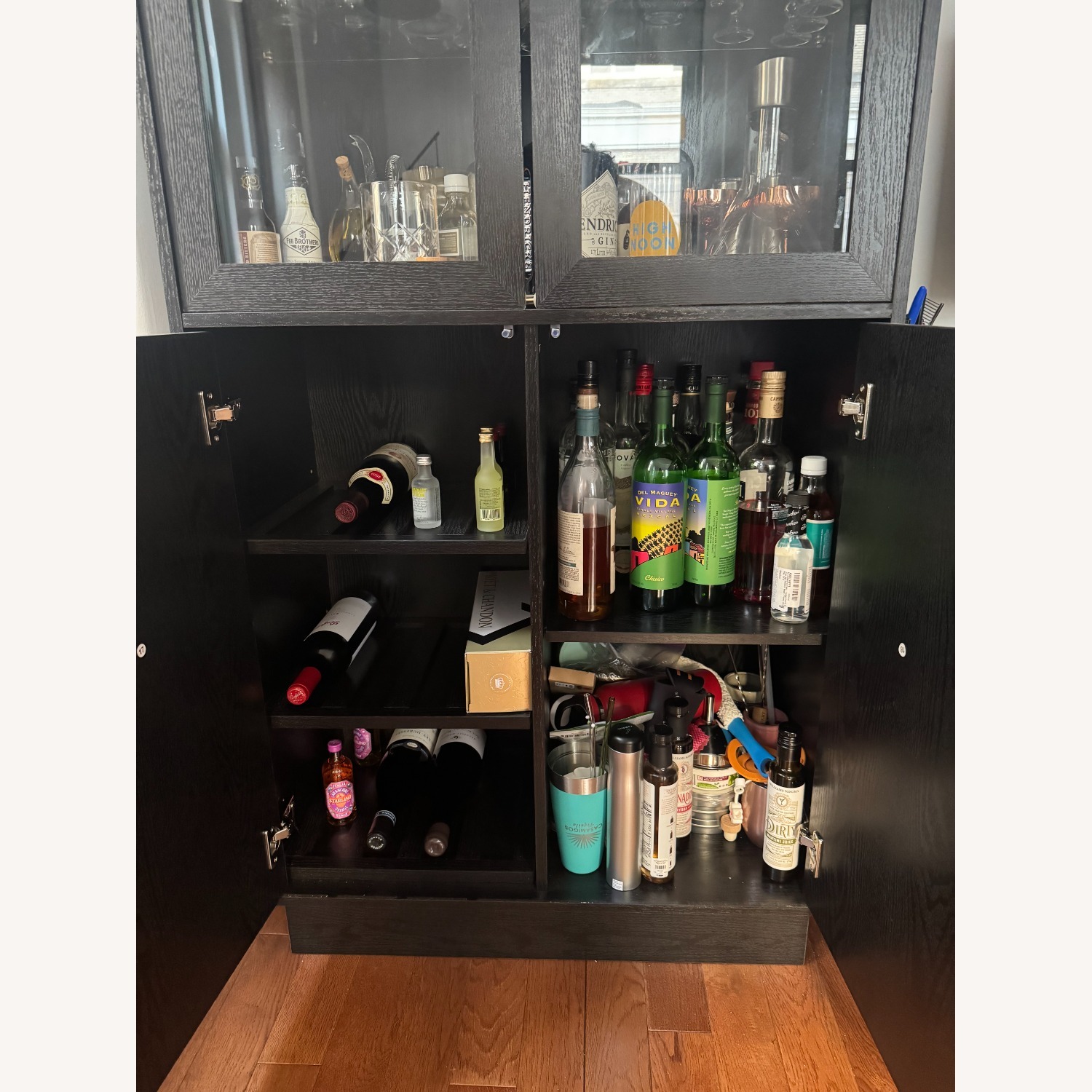 Wayfair Bernest 31.5" Bar Cabinet - image-3