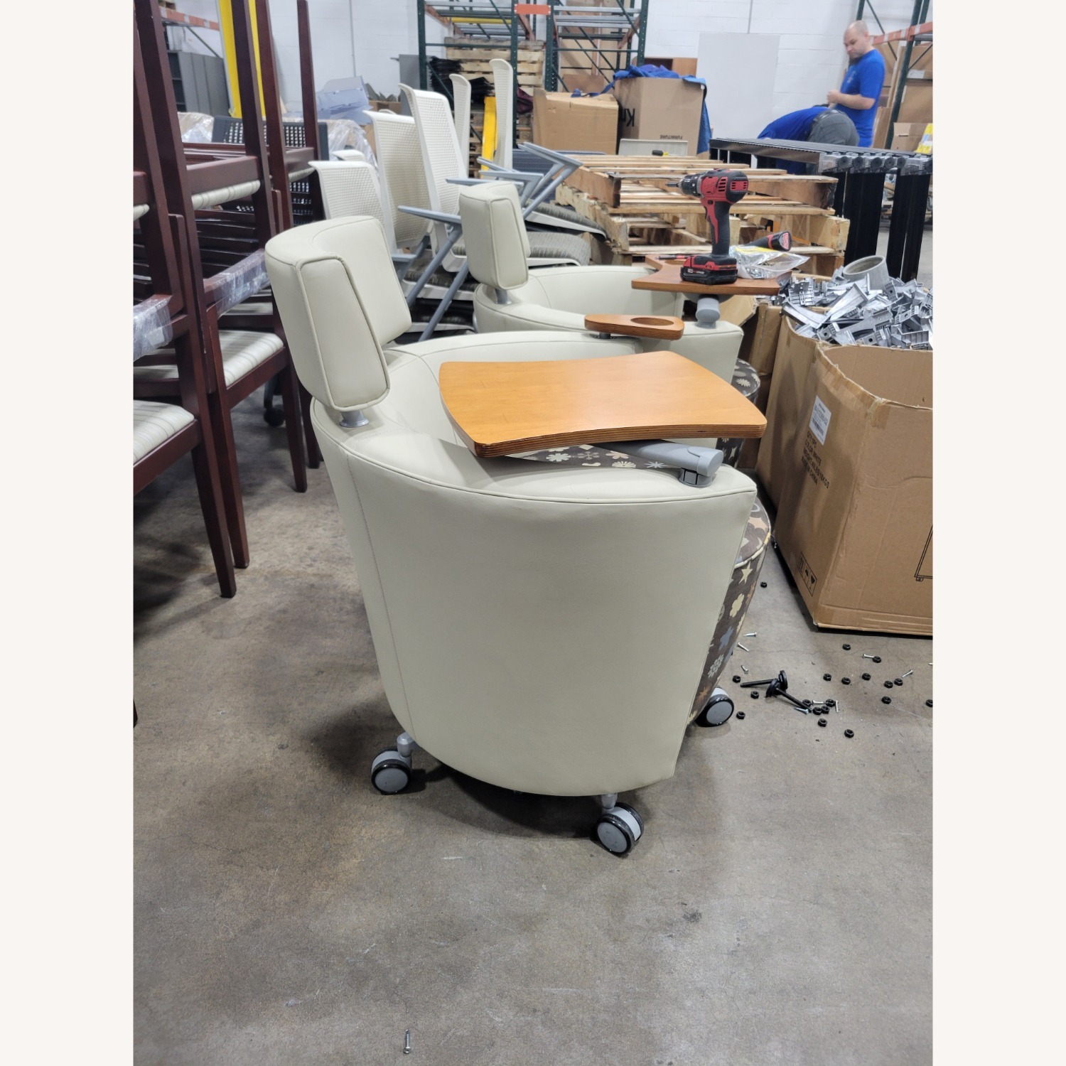 Haworth Hello Lounge Chair - image-3