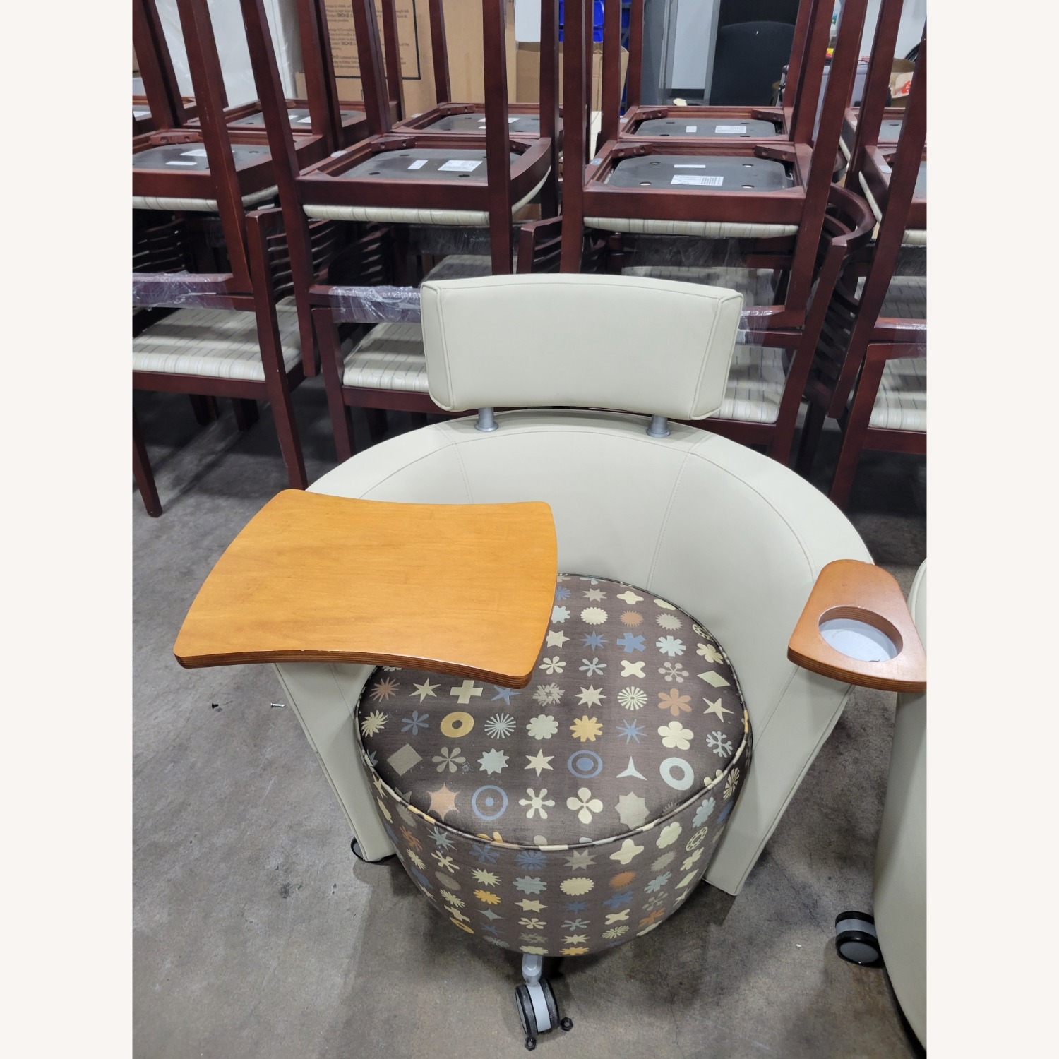 Haworth Hello Lounge Chair - image-2