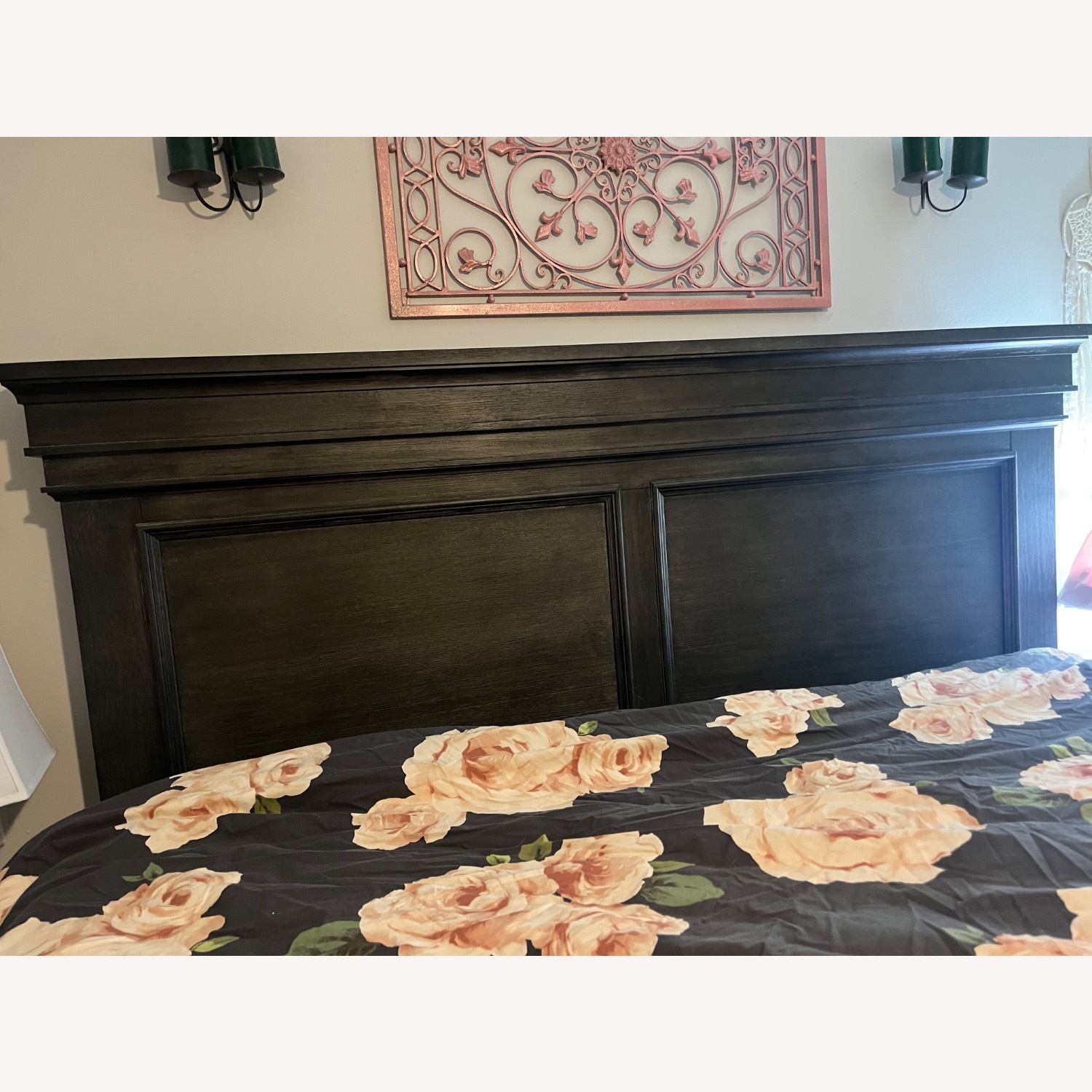 Lake Town Gray 3 Pc King Panel Bed with Storage - image-5